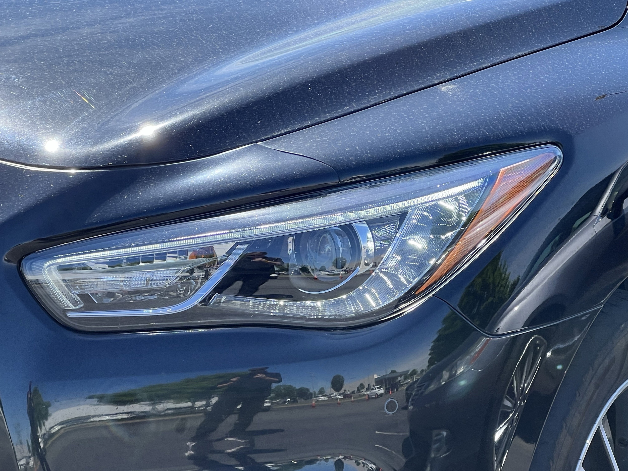 2020 INFINITI QX60 LUXE photo 5