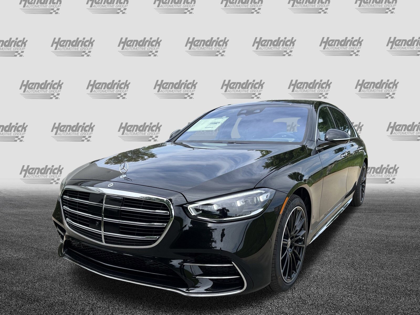 2026 Mercedes Benz S 580 4MATIC photo 3