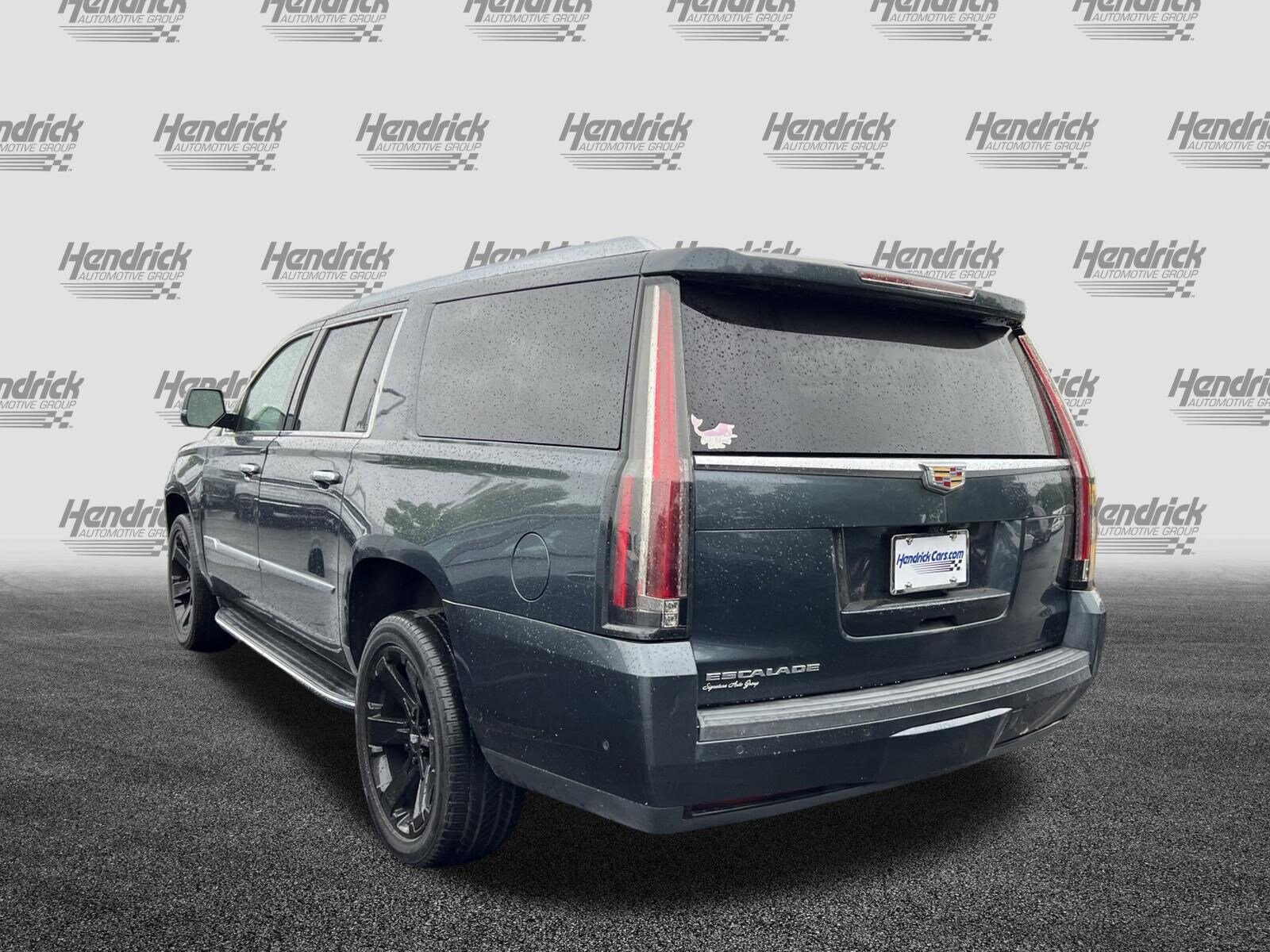 2019 CADILLAC Escalade ESV Luxury photo 3