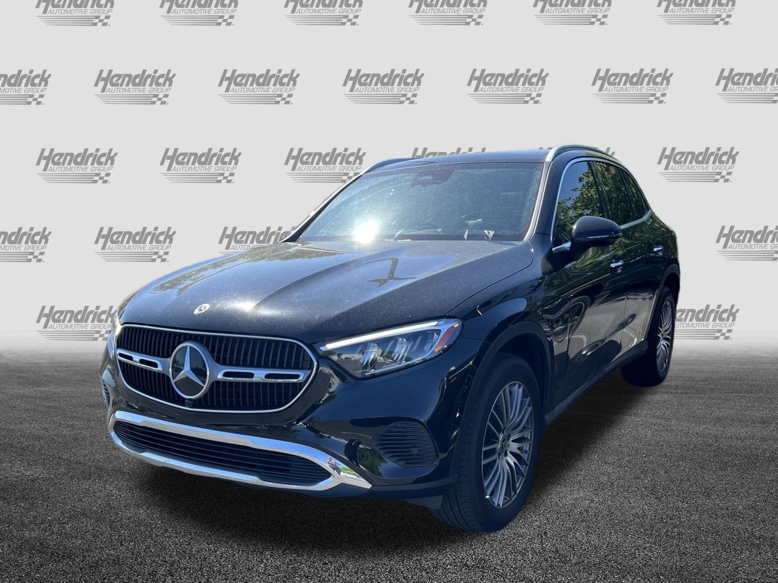 2024 Mercedes-Benz GLC 300 photo 5