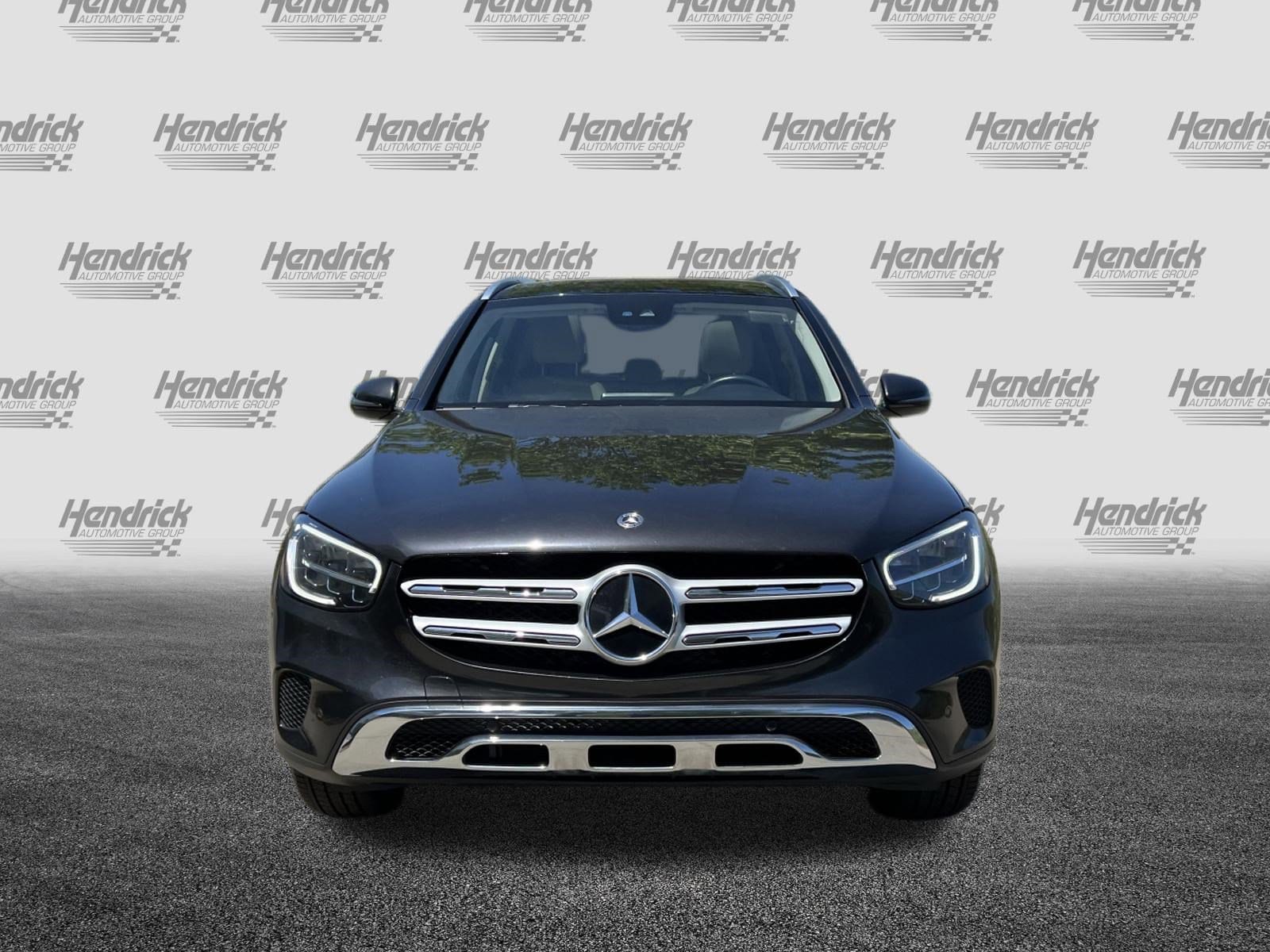 2021 Mercedes-Benz GLC 300 photo 2