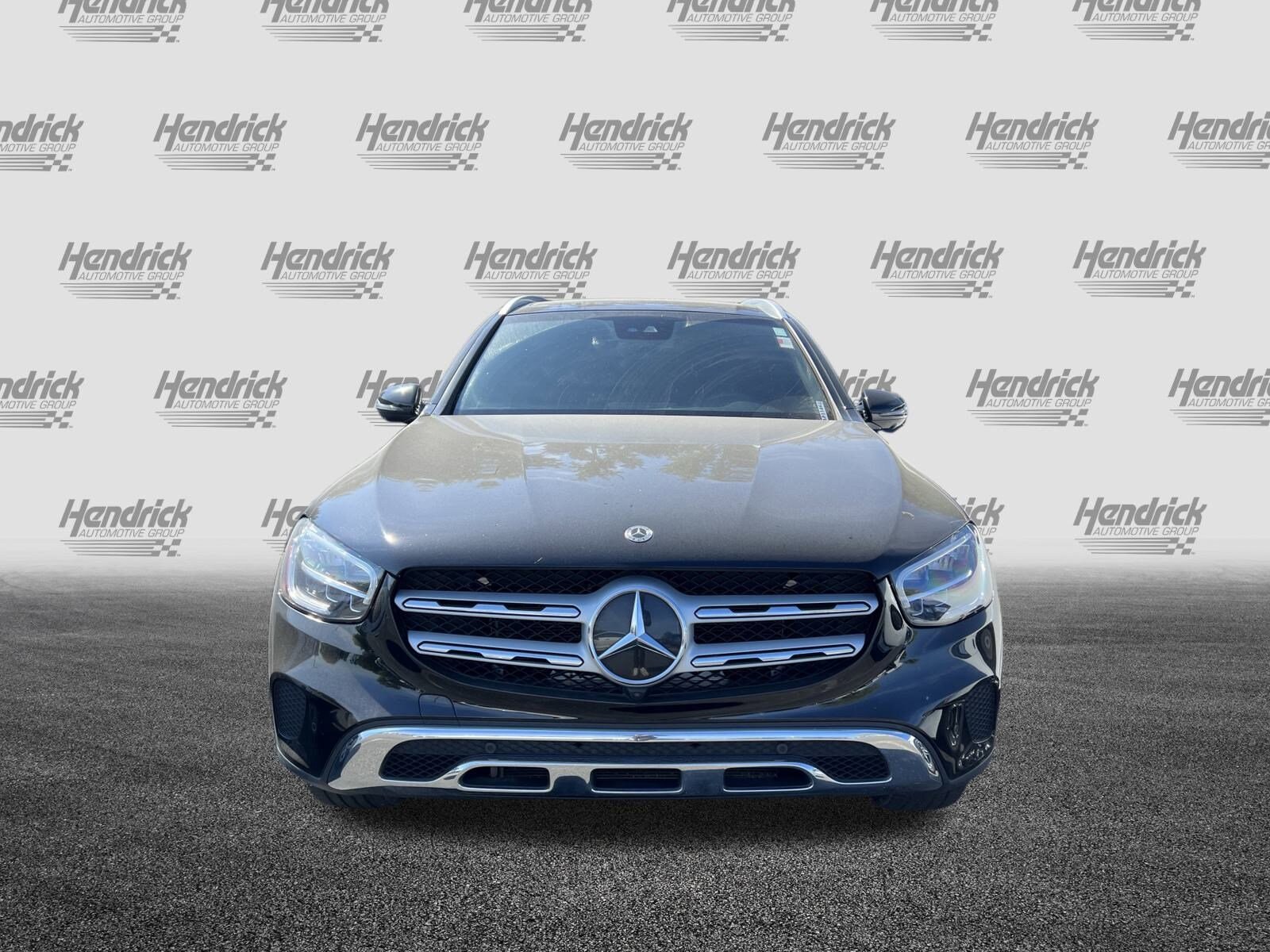 2022 Mercedes Benz GLC 300 photo 2
