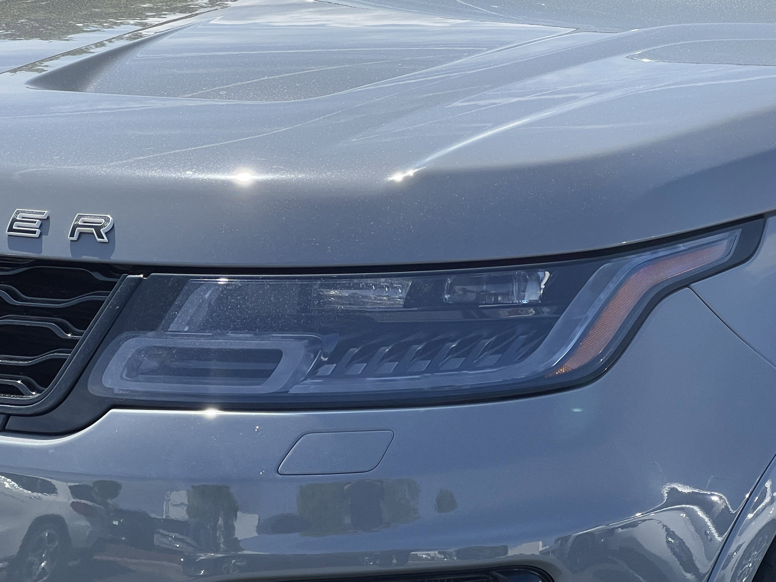 2022 Land Rover Range Rover Sport SVR photo 5