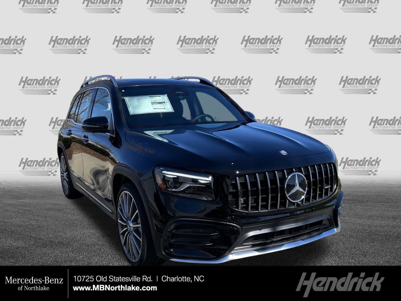 2026 Mercedes-Benz GLB GLB 35 AMG 4MATIC's photo