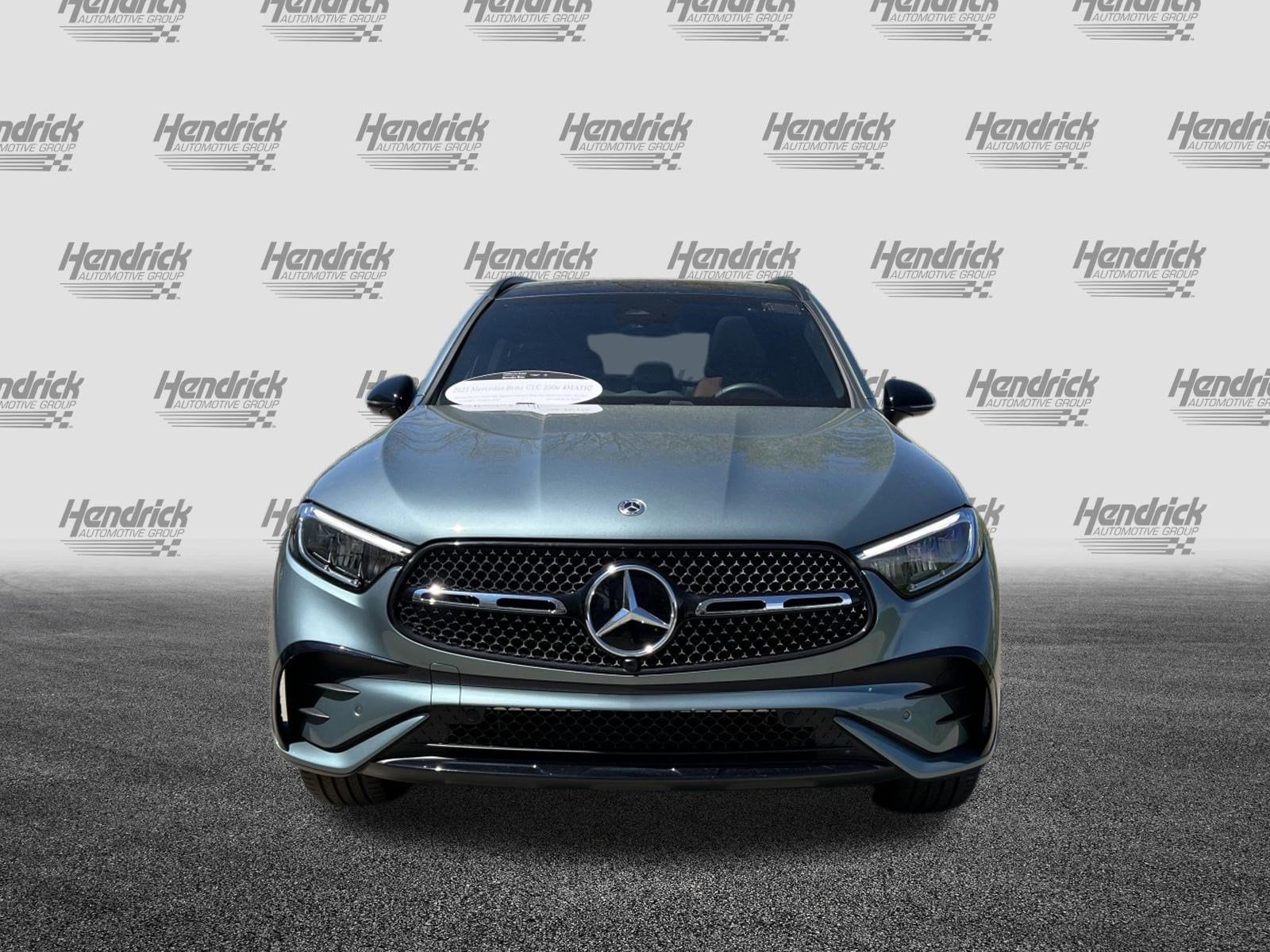 2025 Mercedes-Benz GLC GLC 350e photo 2