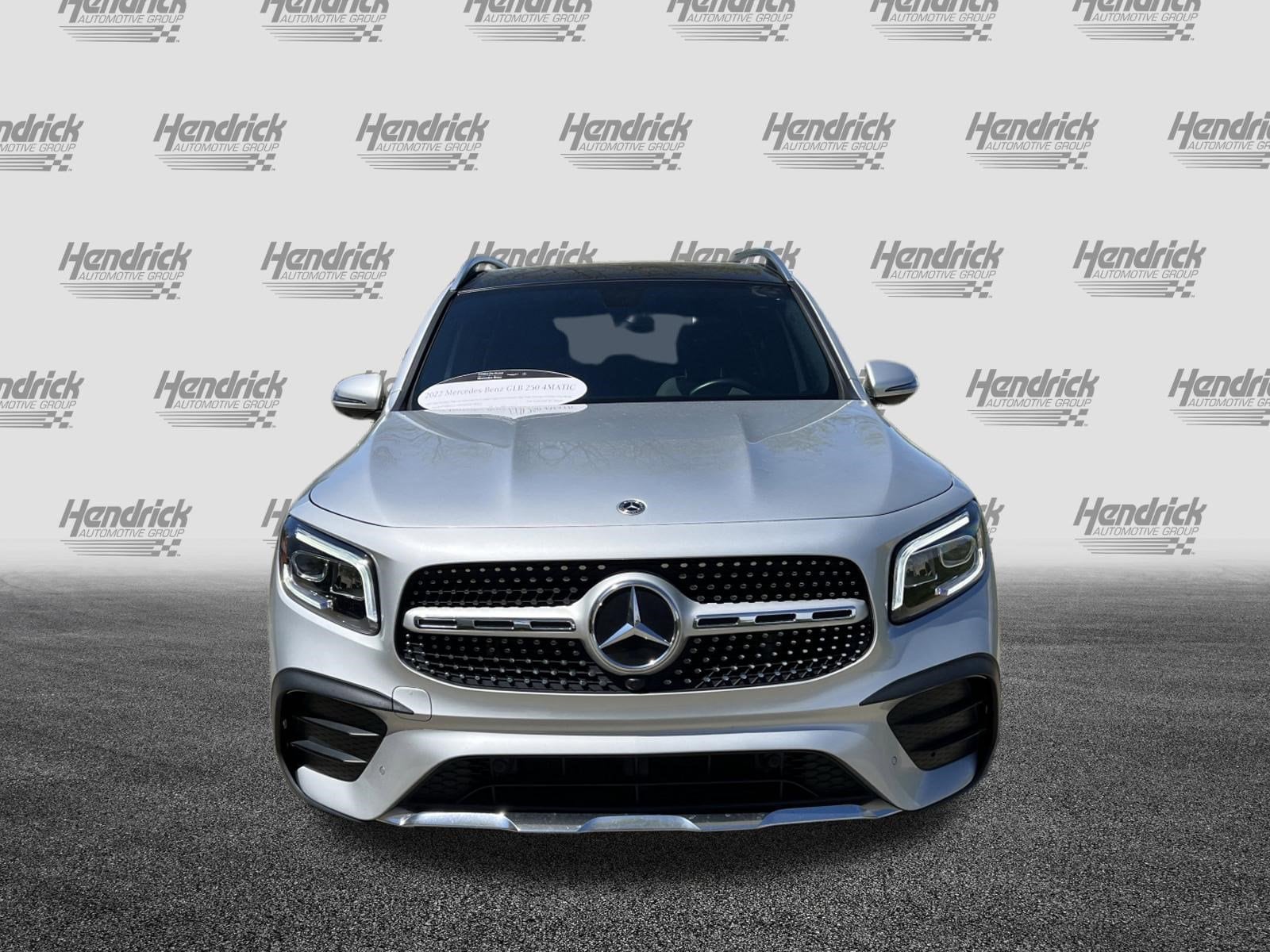 2022 Mercedes-Benz GLB 250 photo 2