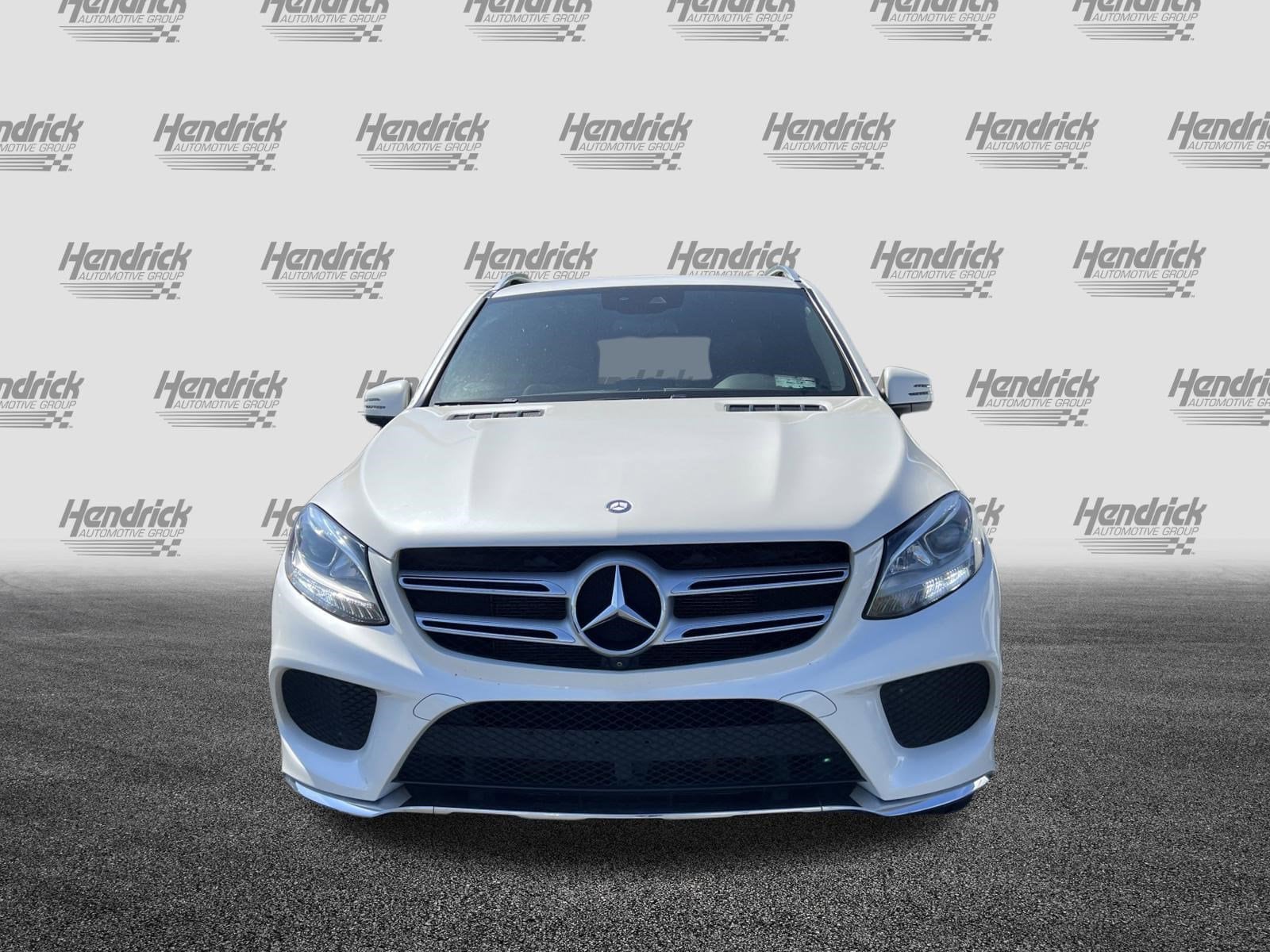 2016 Mercedes-Benz GLE 400 4MATIC photo 2