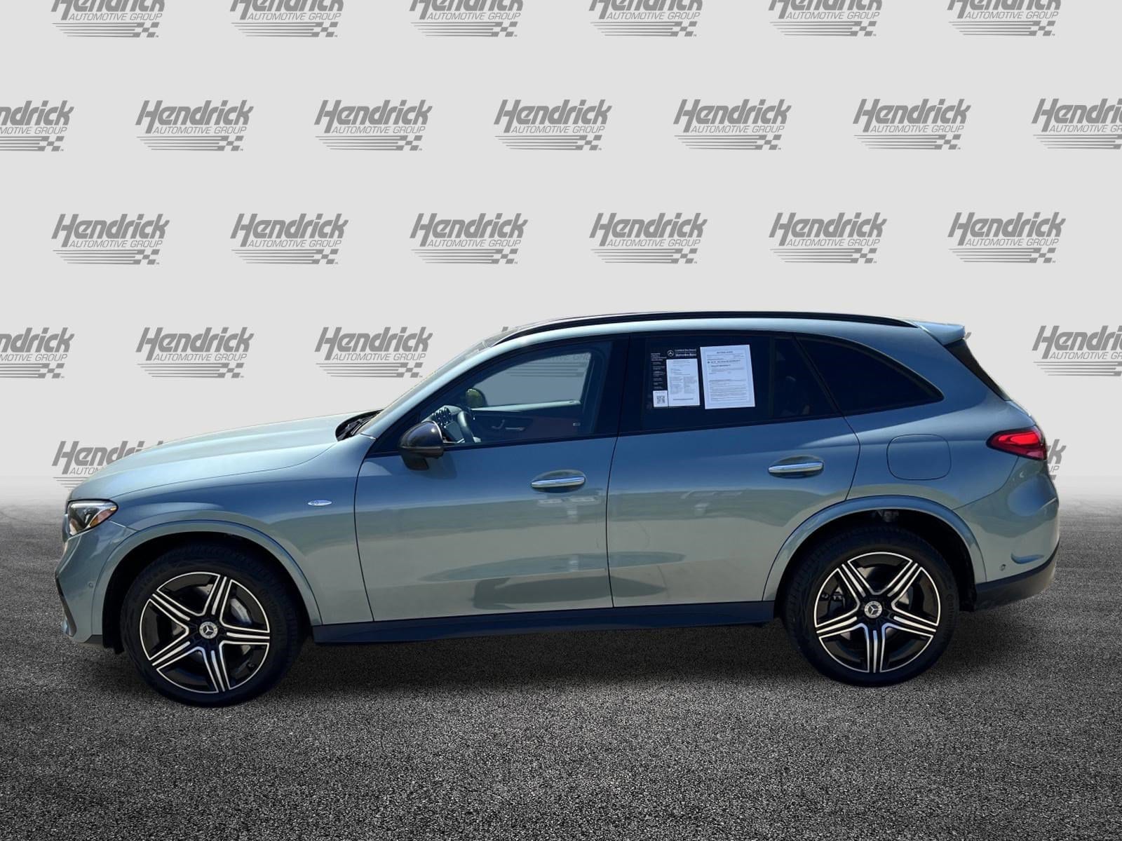 2025 Mercedes-Benz GLC GLC 350e photo 5