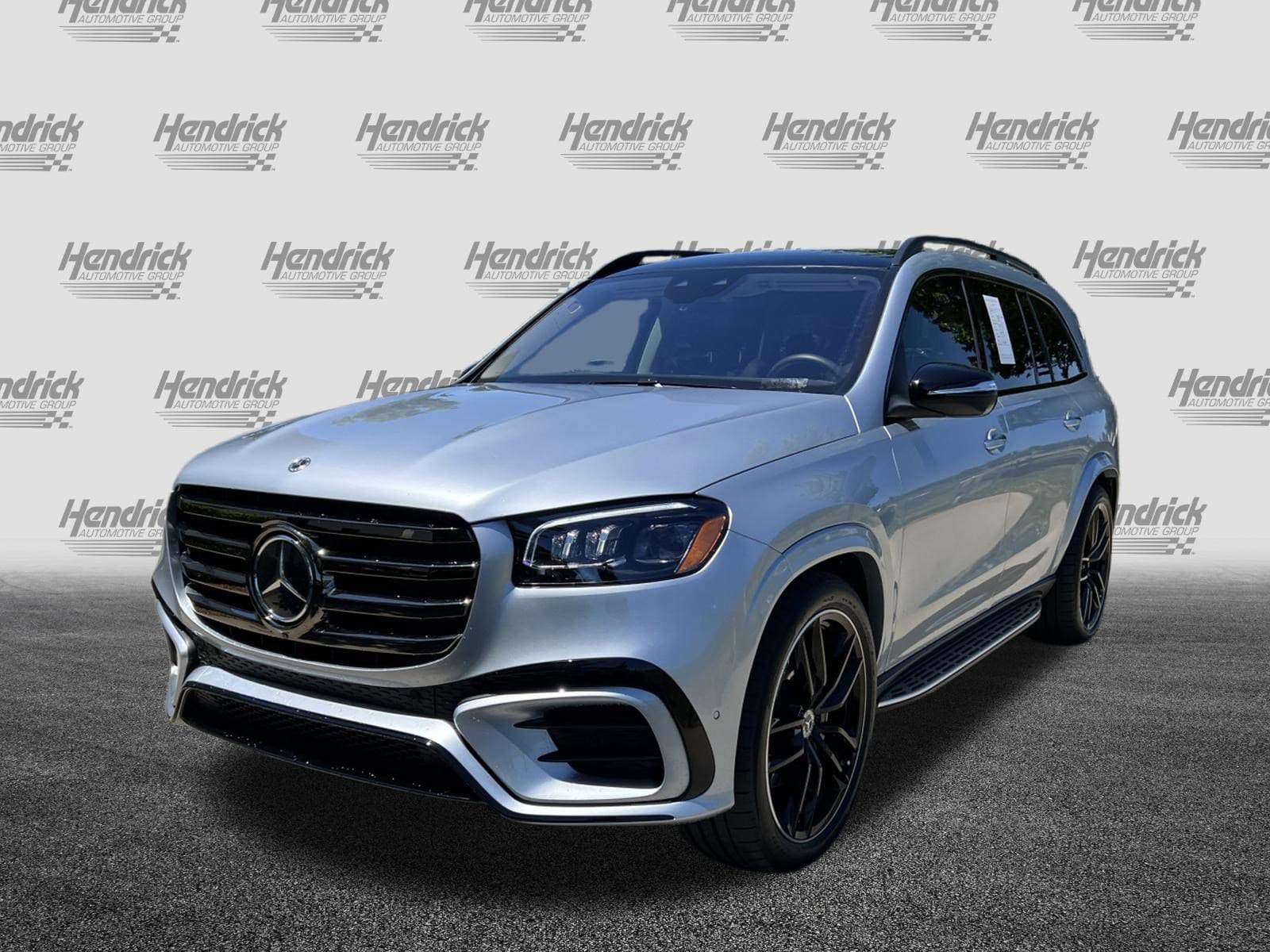 2026 Mercedes-Benz GLS GLS 580 photo 4