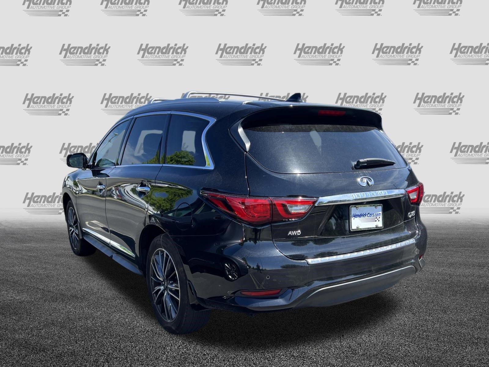 2020 INFINITI QX60 LUXE photo 3