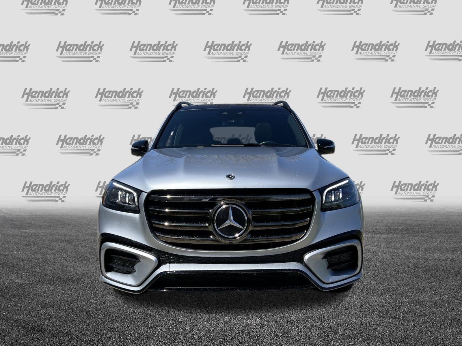 2025 Mercedes-Benz GLS 450 photo 2