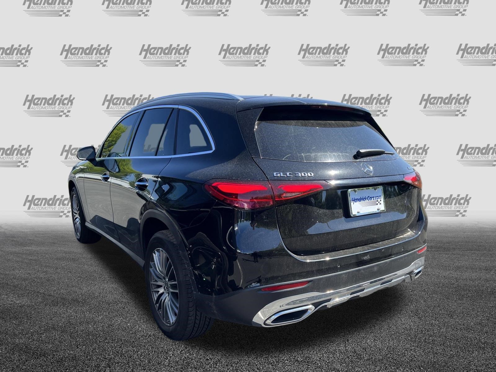 2024 Mercedes-Benz GLC 300 photo 3