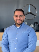 Staff member Tariq Metwally from ID_142460f358c1