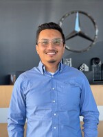 Staff member Andy Duong from ID_142460f358c1