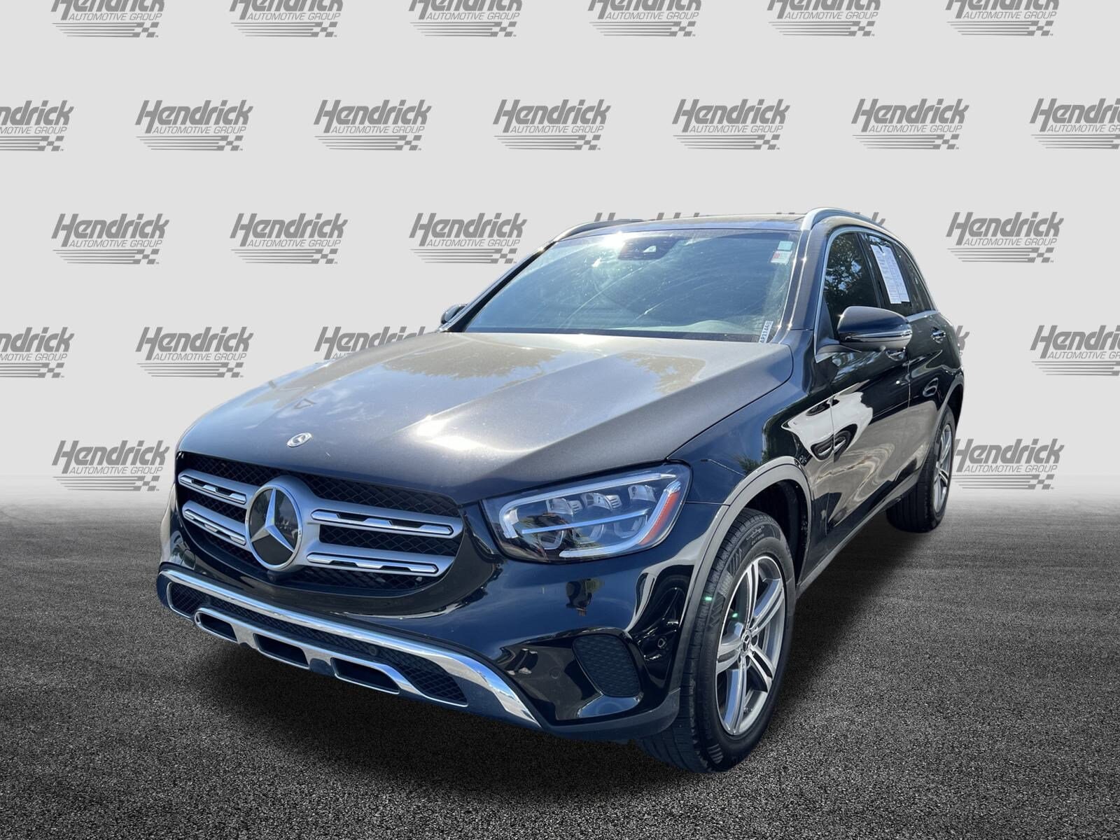 2022 Mercedes Benz GLC 300 photo 3