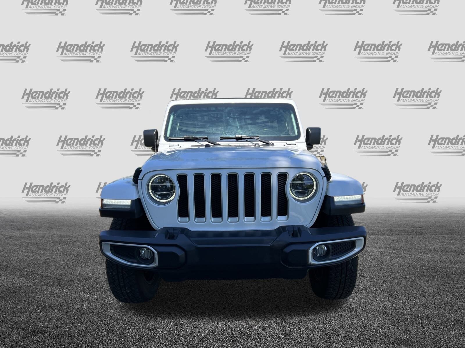 2019 Jeep Wrangler Unlimited Sahara photo 2