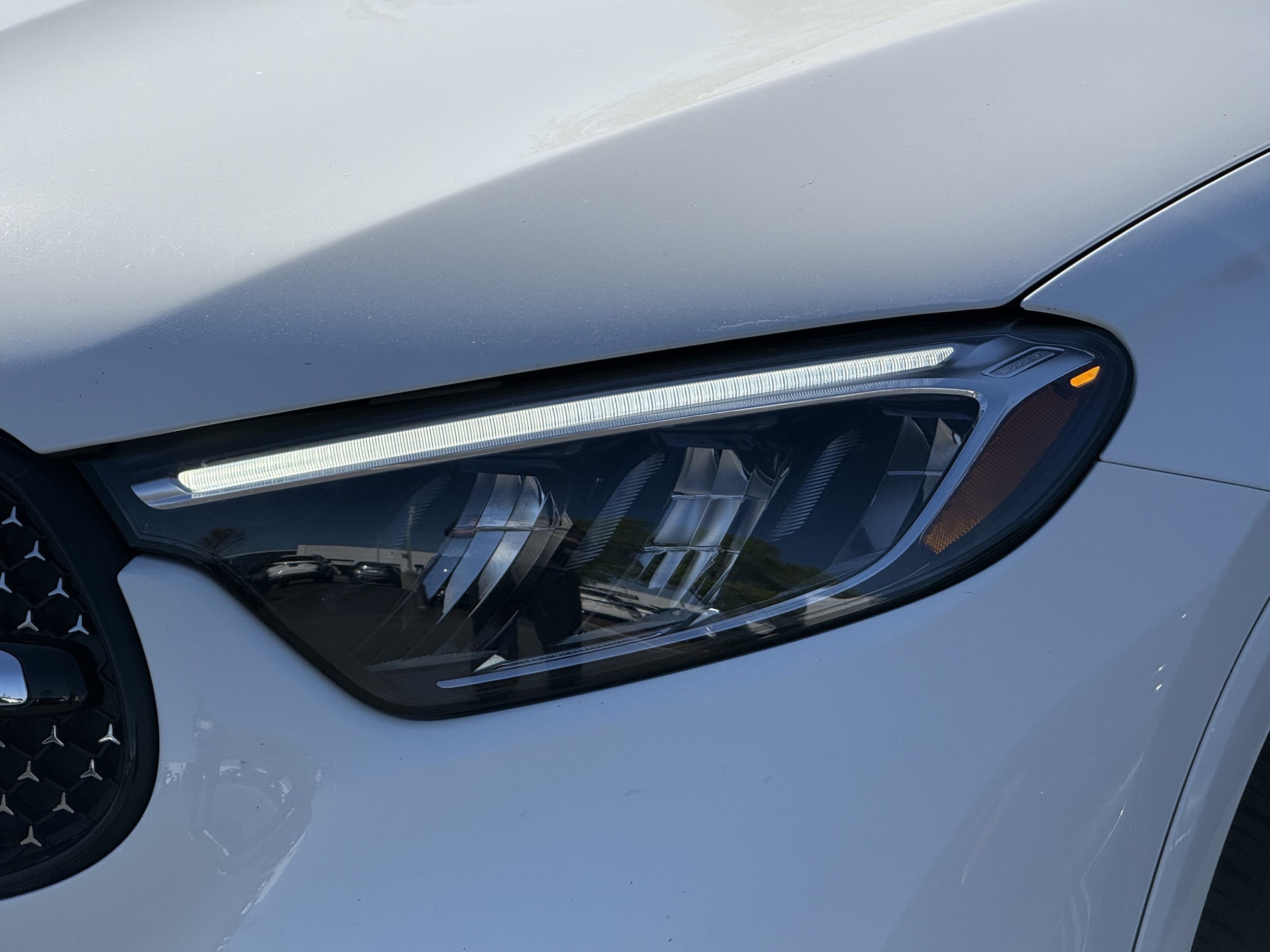 2025 Mercedes-Benz GLC 300 photo 6