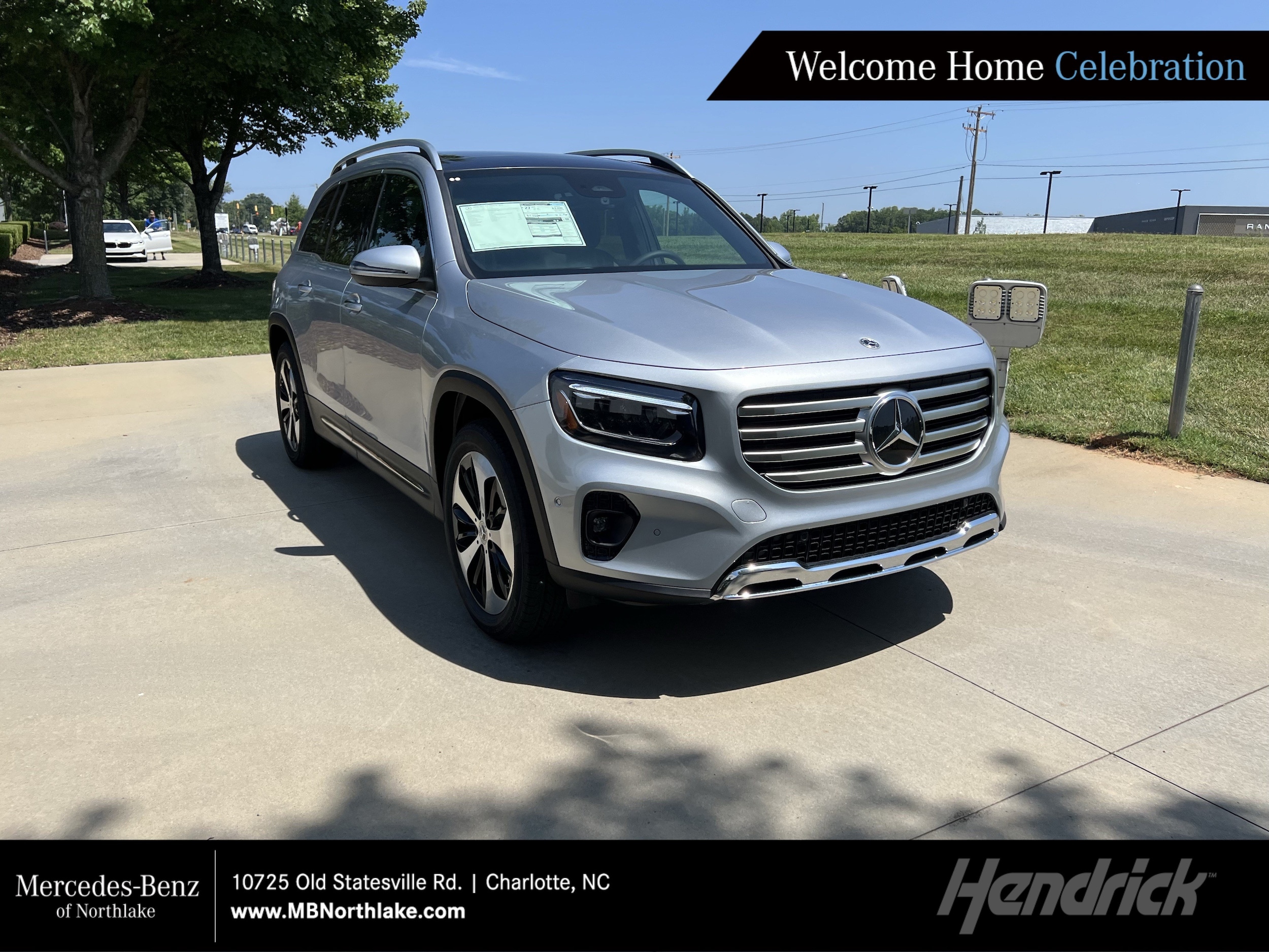 2026 Mercedes-Benz GLB GLB 250 4MATIC's photo