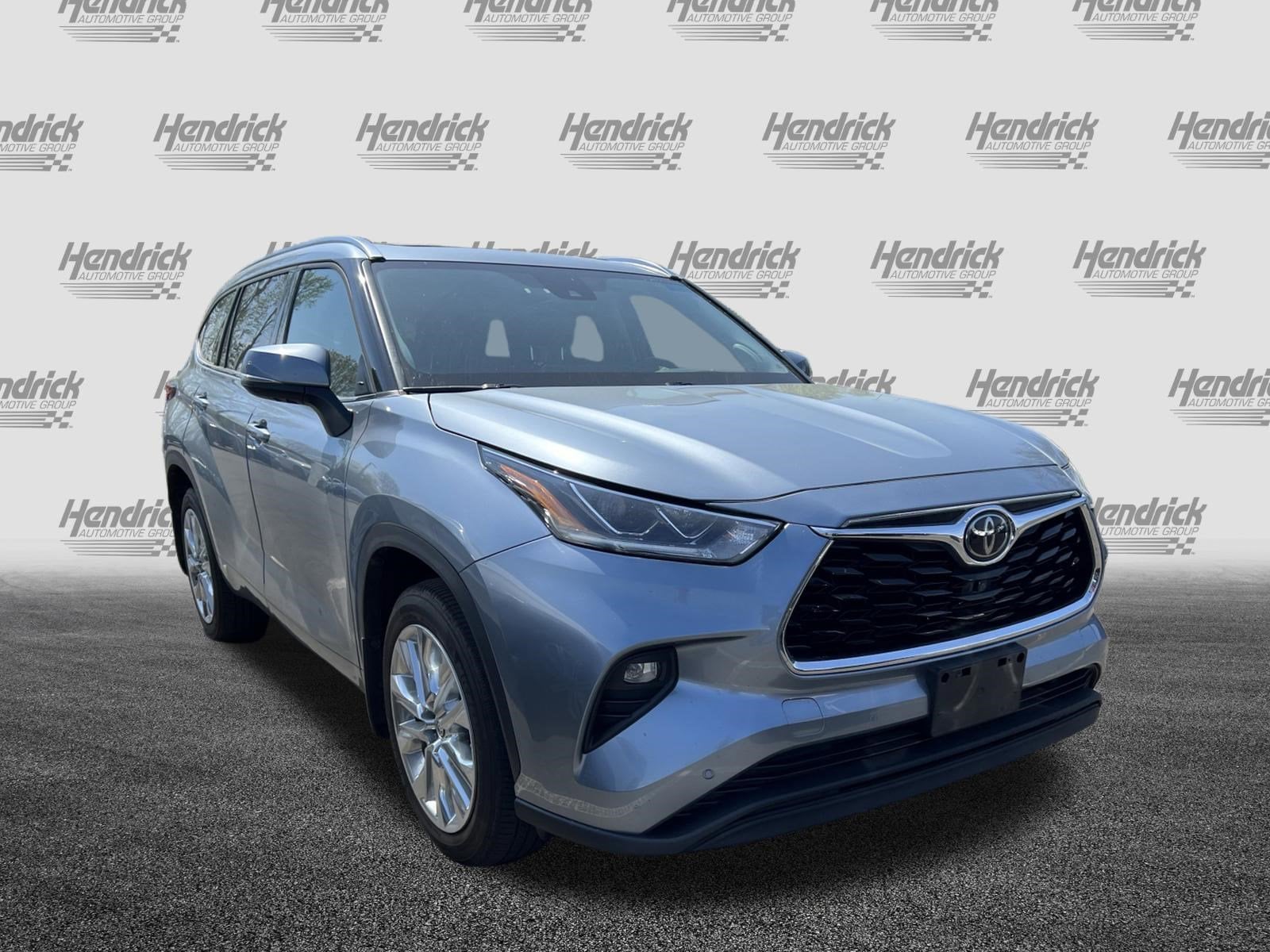 2020 Toyota Highlander Limited photo 2
