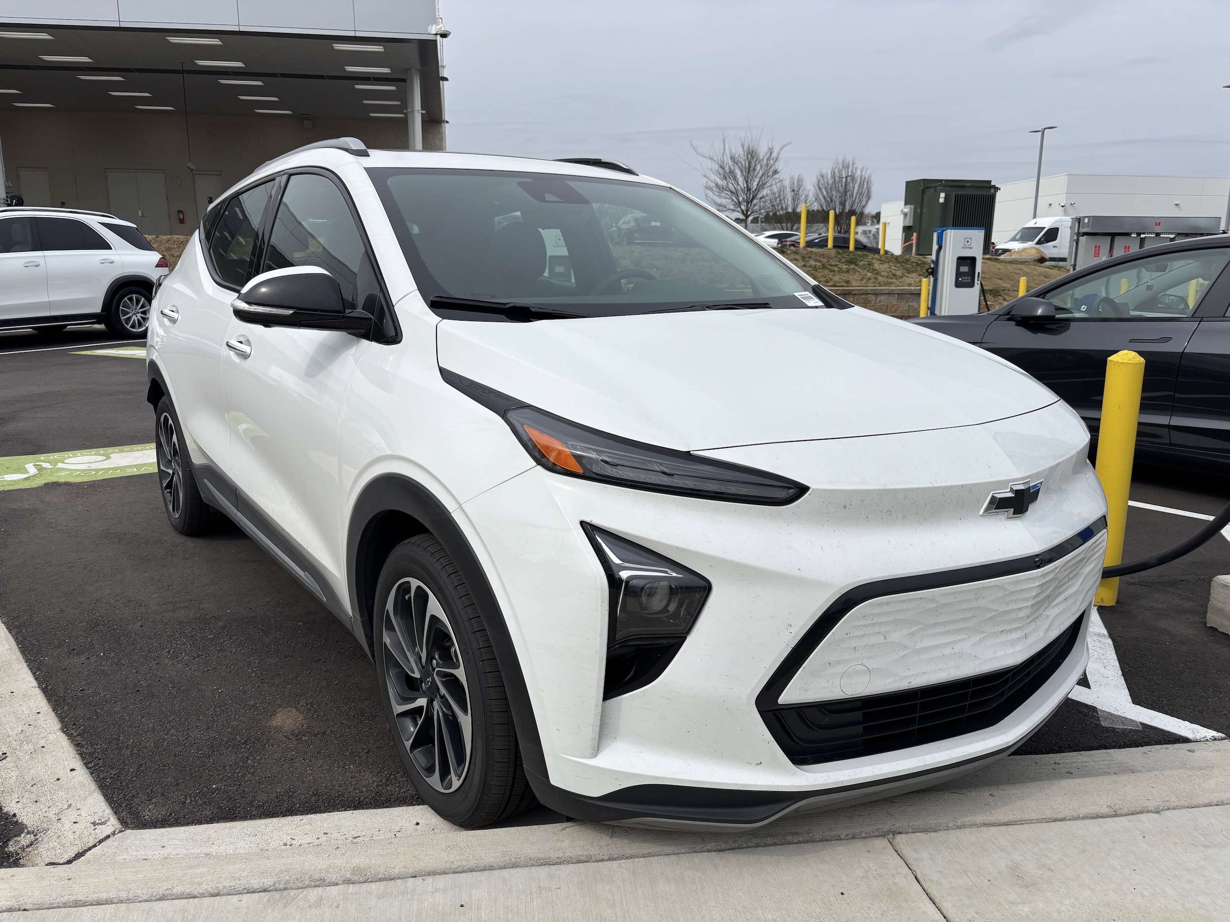 Used 2023 Chevrolet Bolt EUV Premier with VIN 1G1FZ6S07P4196742 for sale in Charlotte, NC