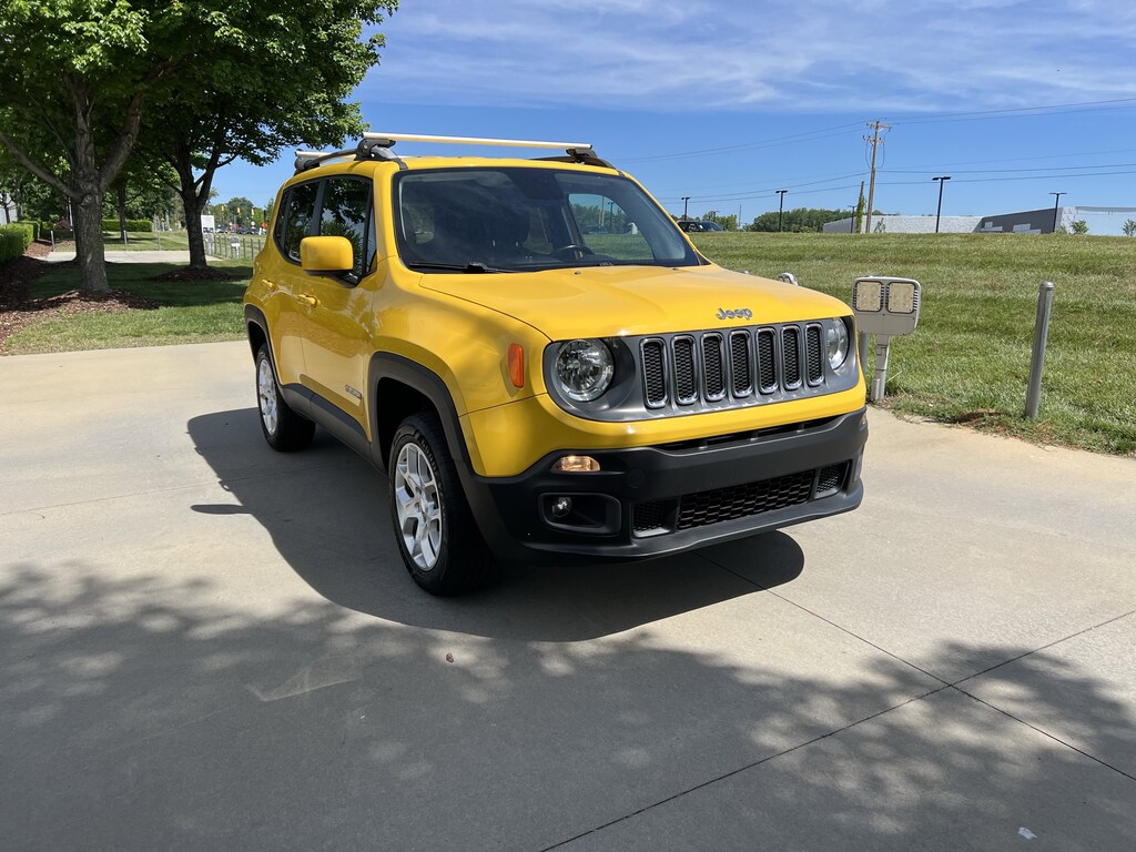 Used 2016 Jeep Renegade Latitude SUV