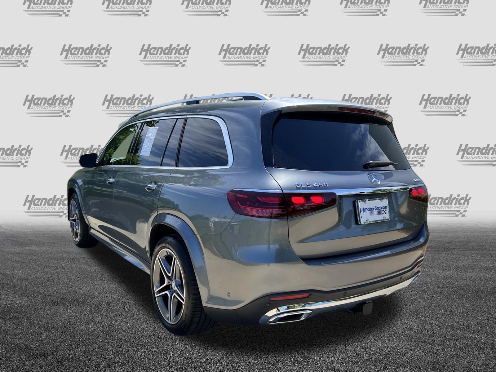 2025 Mercedes-Benz GLS 450 photo 6