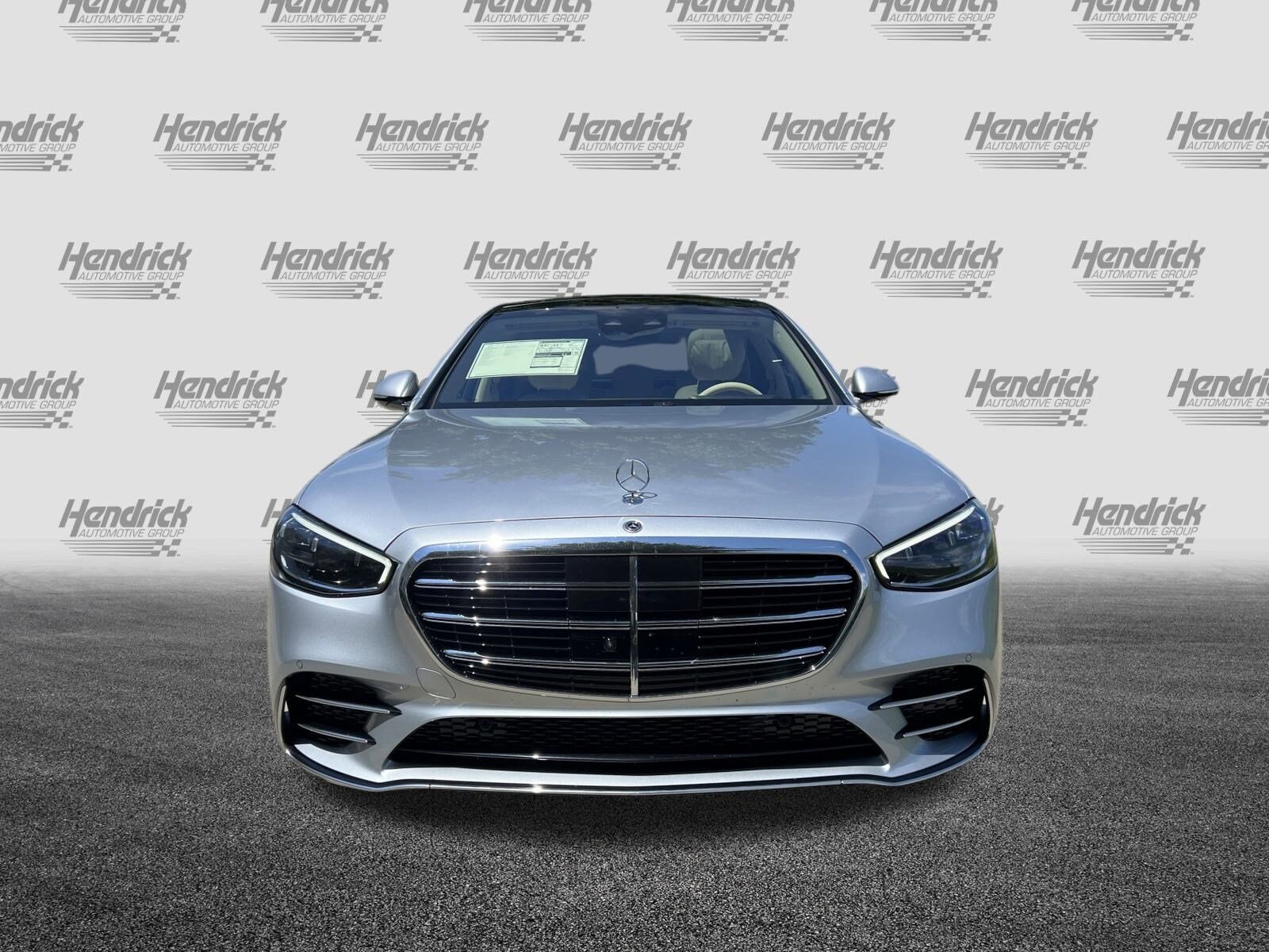 2026 Mercedes Benz S 580e 4MATIC photo 3