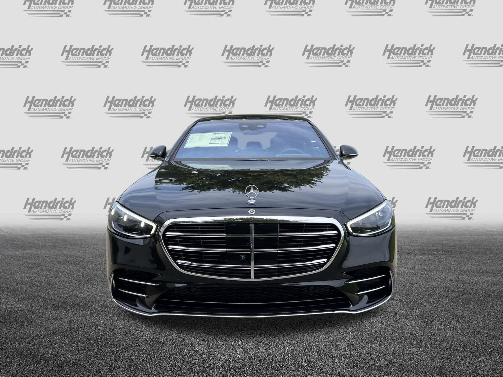 2026 Mercedes Benz S 580 4MATIC photo 2