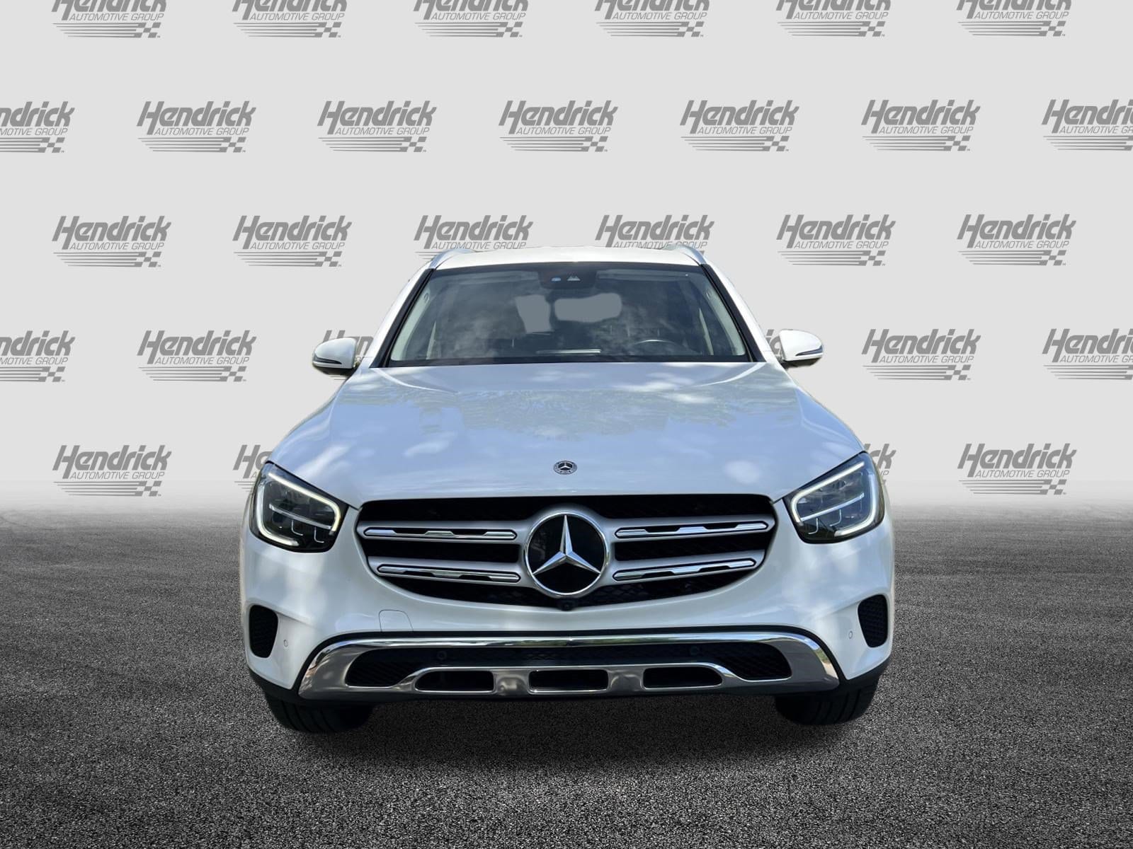 2022 Mercedes-Benz GLC 300 photo 2