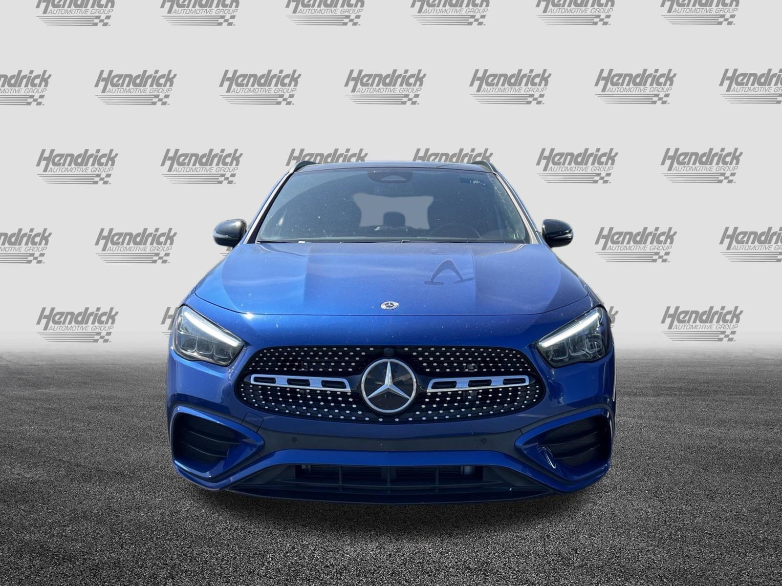 2025 Mercedes-Benz GLA 250 photo 2