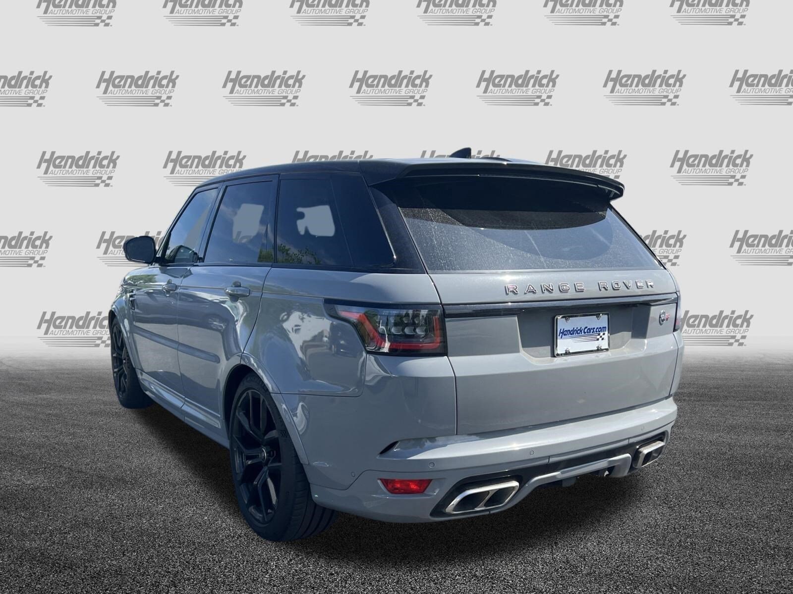 2022 Land Rover Range Rover Sport SVR photo 3