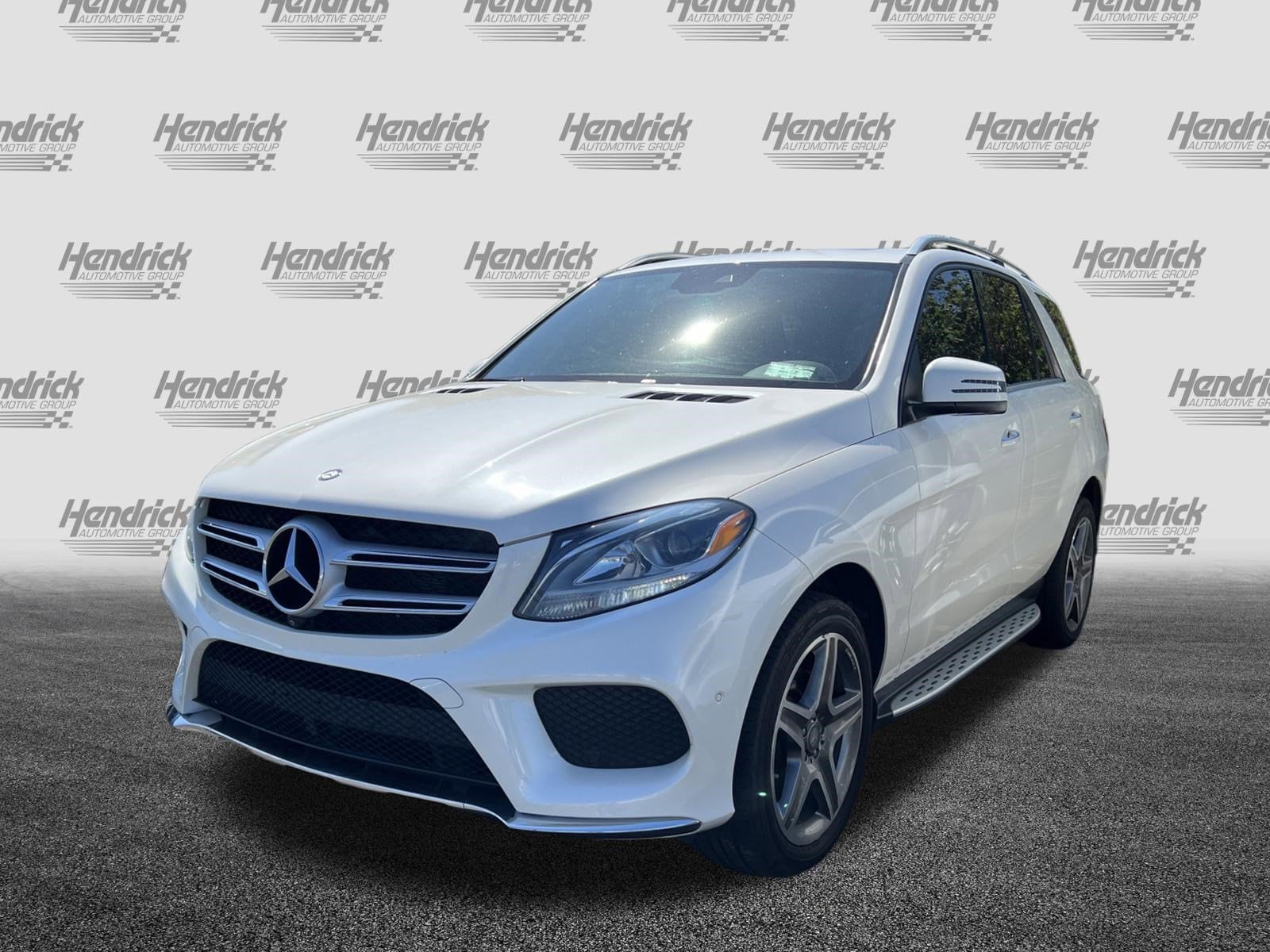 2016 Mercedes-Benz GLE 400 4MATIC photo 5