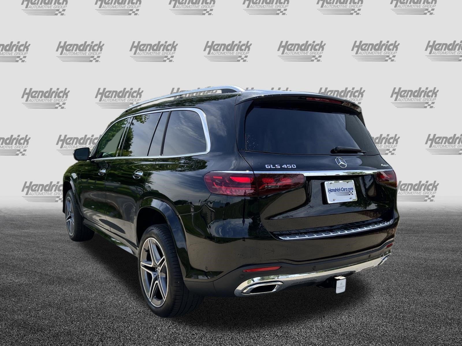 2025 Mercedes-Benz GLS 450 photo 6