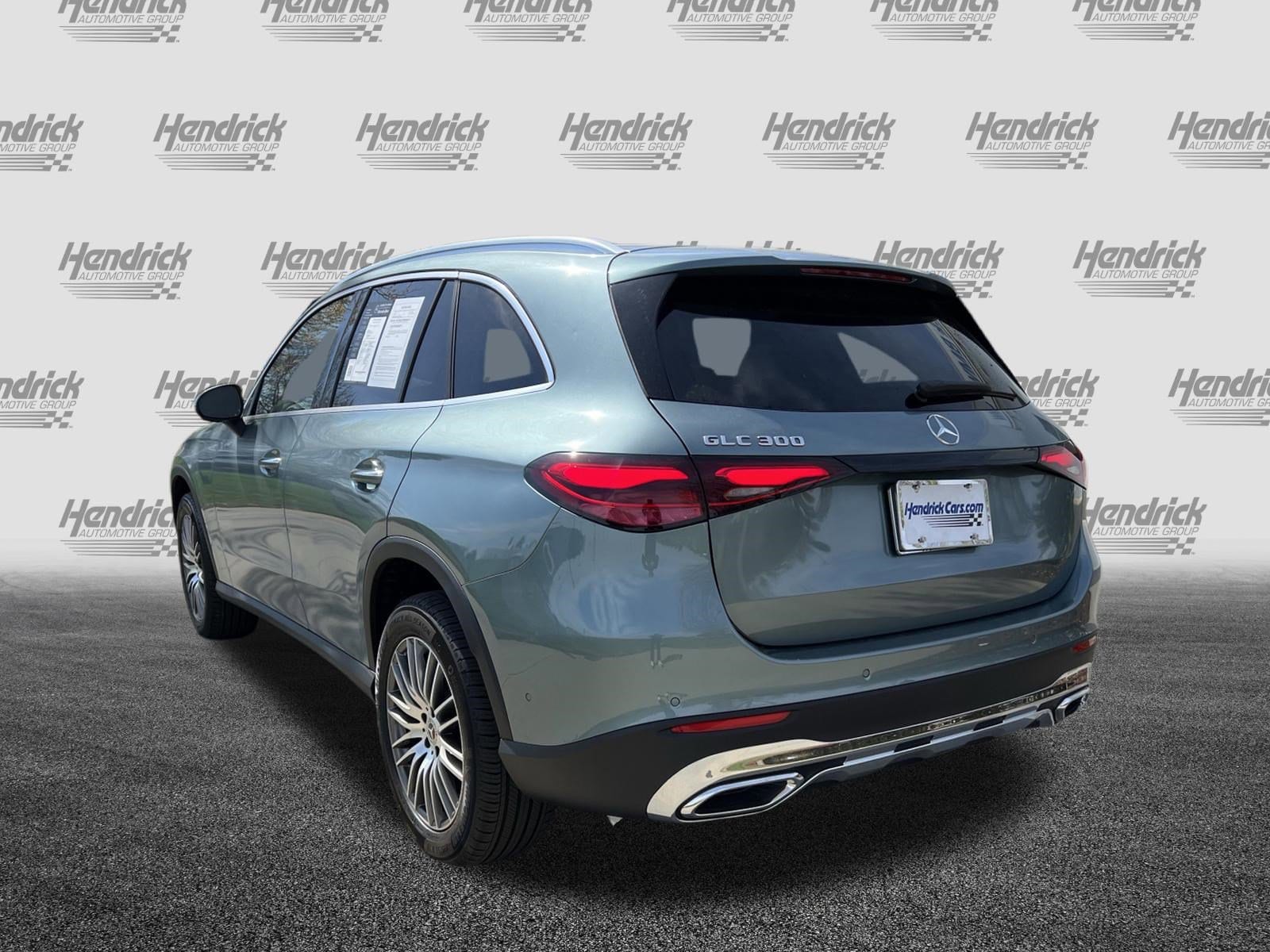 2026 Mercedes-Benz GLC 300 photo 6