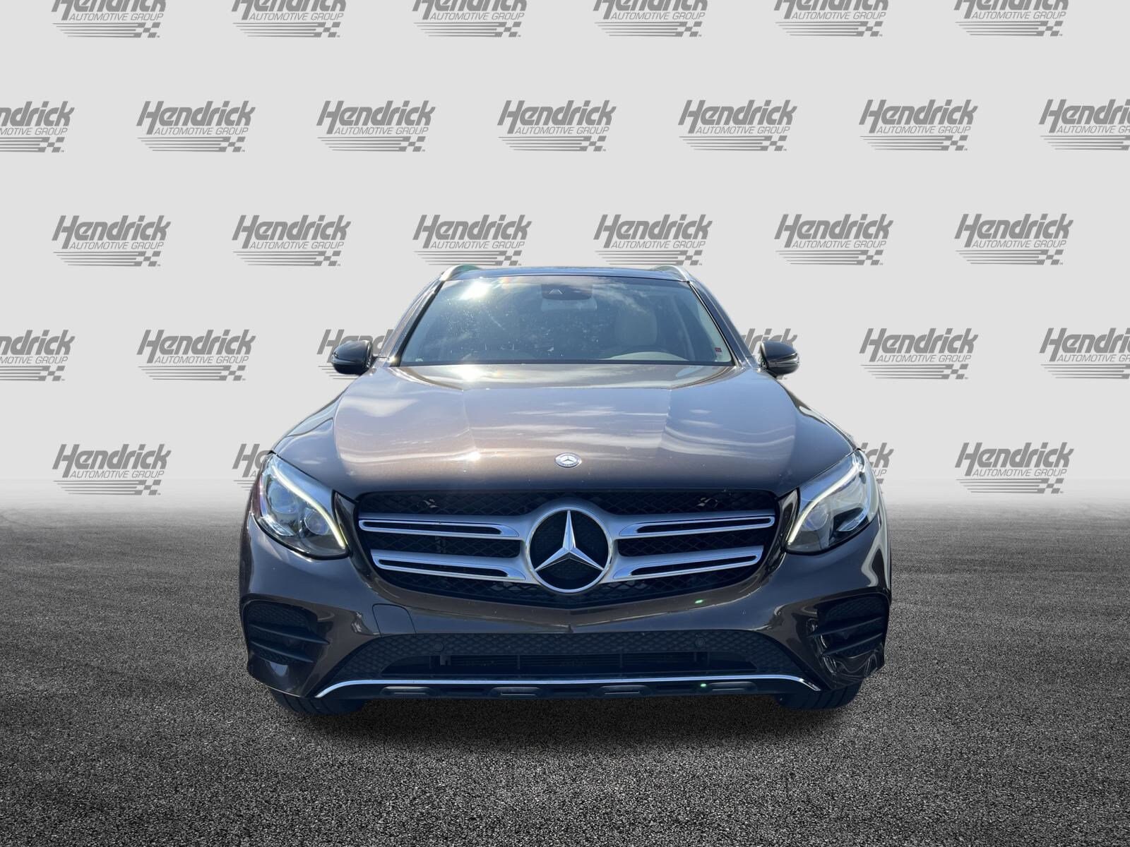 2016 Mercedes Benz GLC 300 photo 2