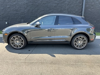 2025 Porsche Macan SUV
