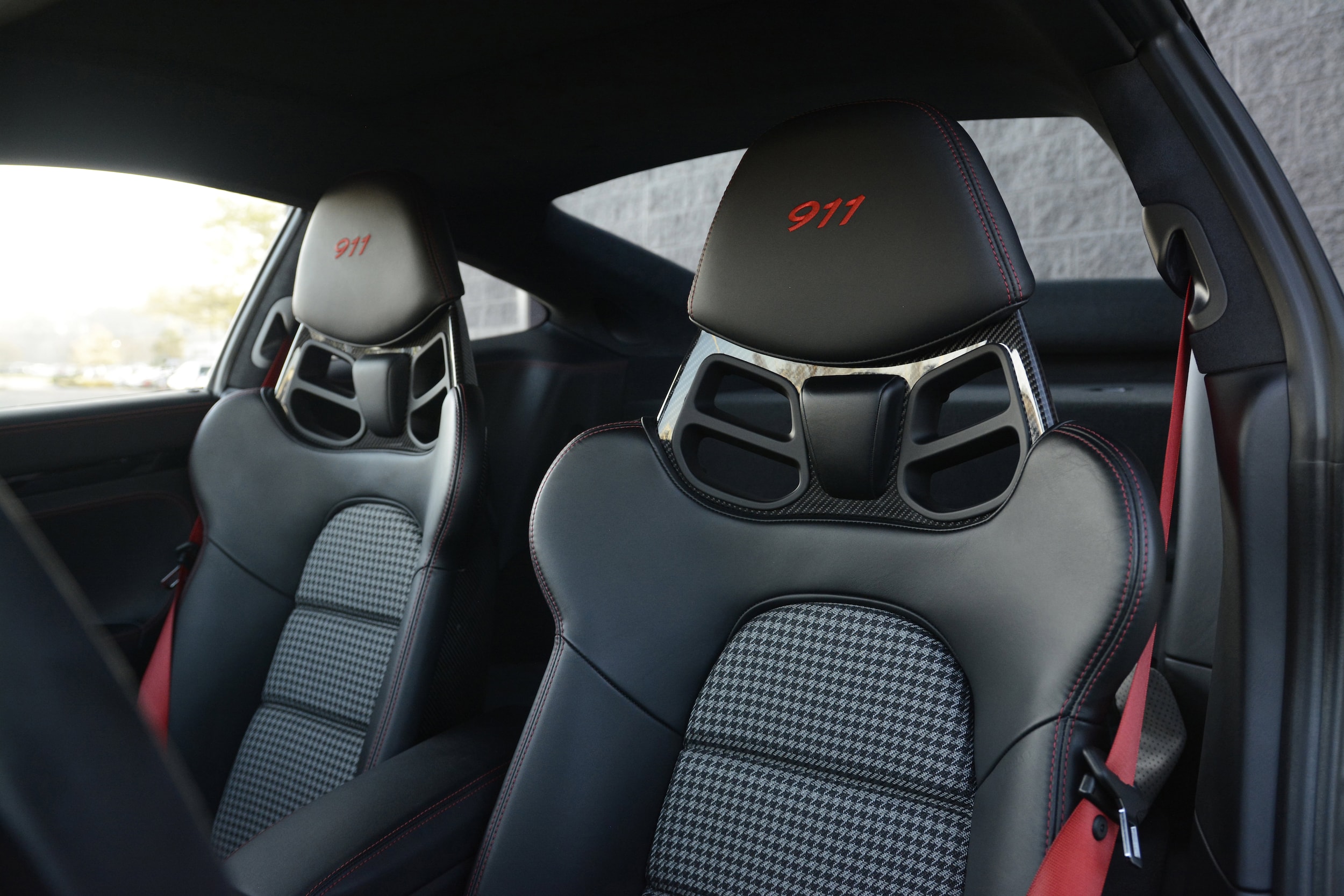 2018 Porsche 911 Carrera T photo 4