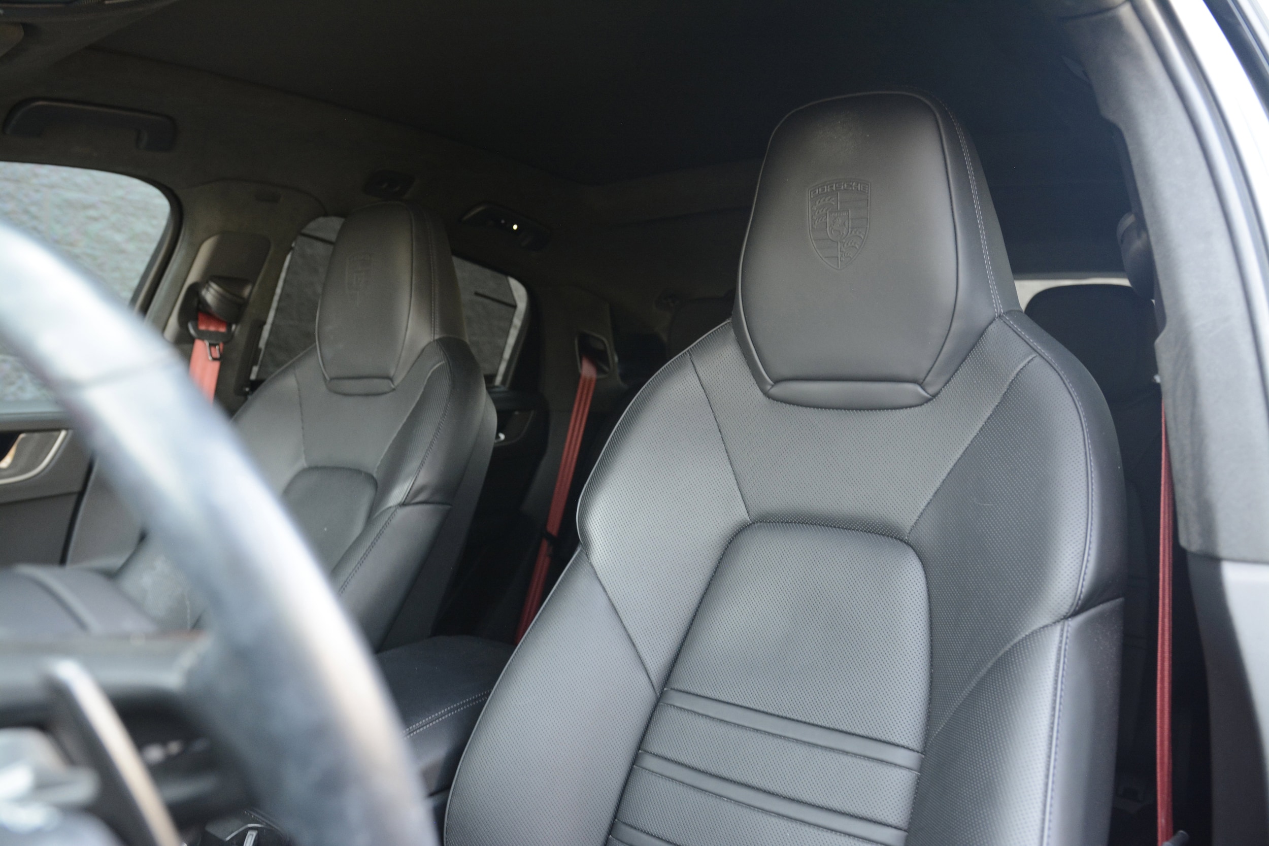 2024 Porsche Cayenne Coupe S photo 4