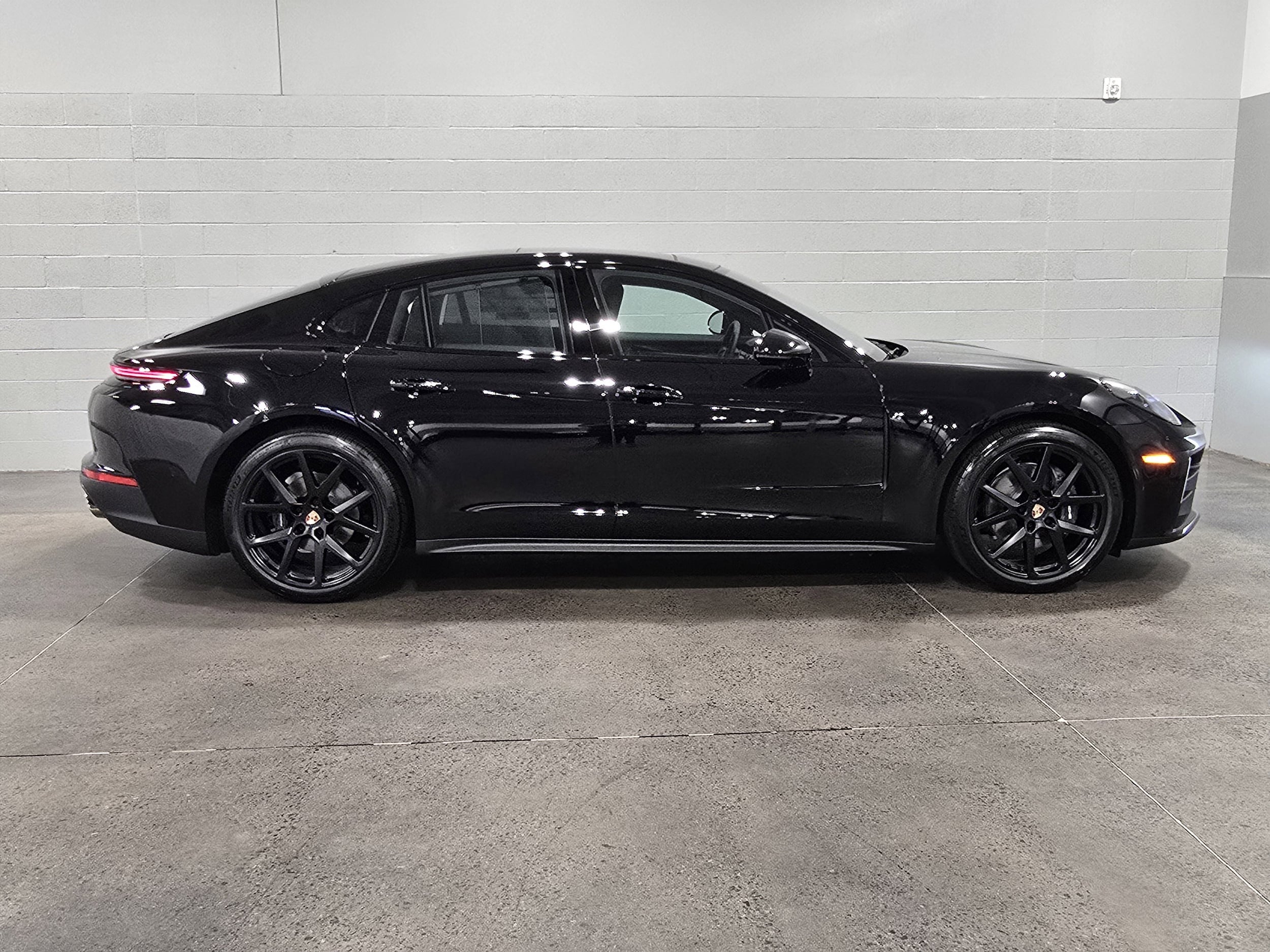 Porsche Panamera 4