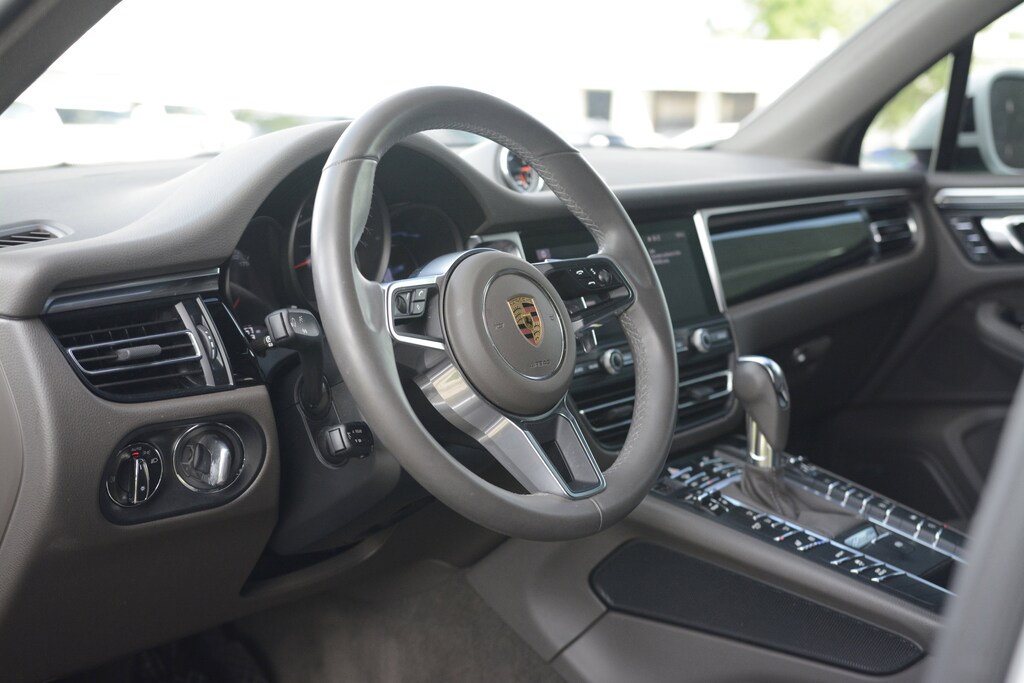 Certified 2021 Porsche Macan SUV
