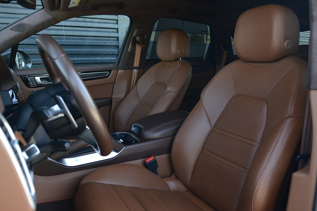 Certified 2023 Porsche Cayenne Turbo SUV
