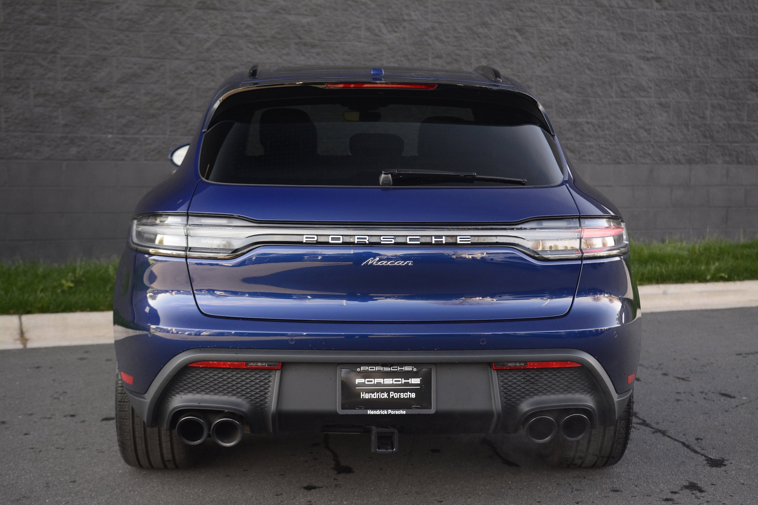 2026 Porsche Macan photo 5