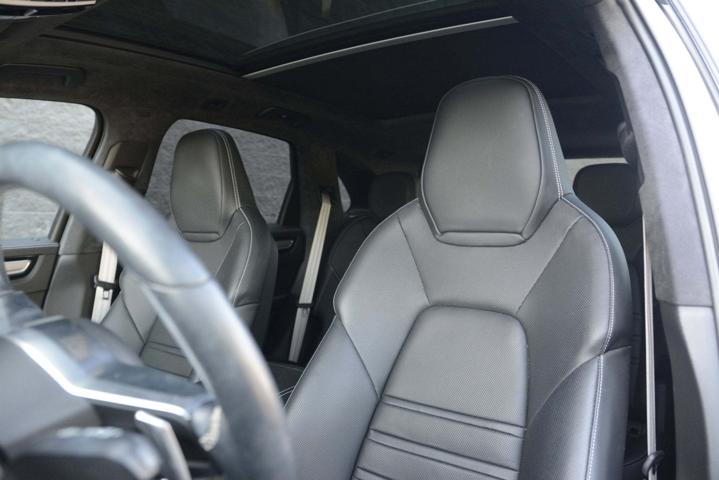 2022 Porsche Cayenne GTS photo 4