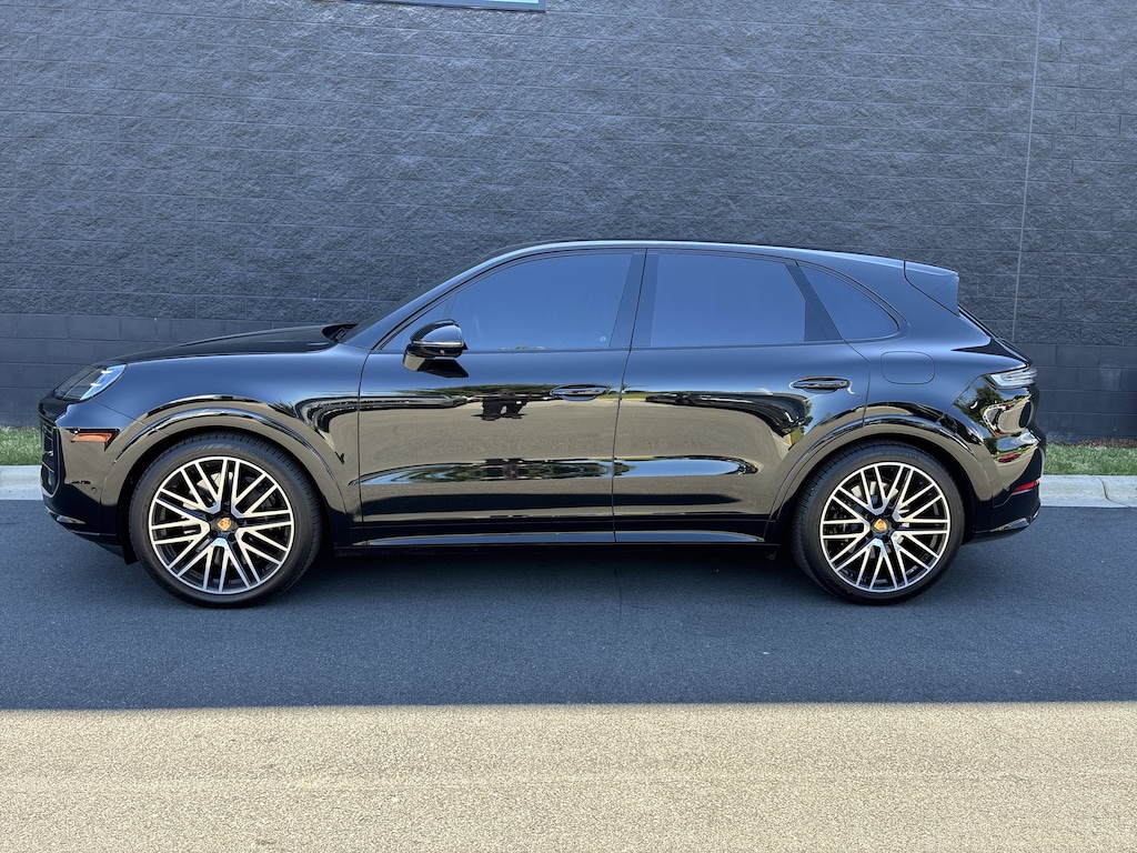 Certified 2024 Porsche Cayenne E-Hybrid Turbo SUV