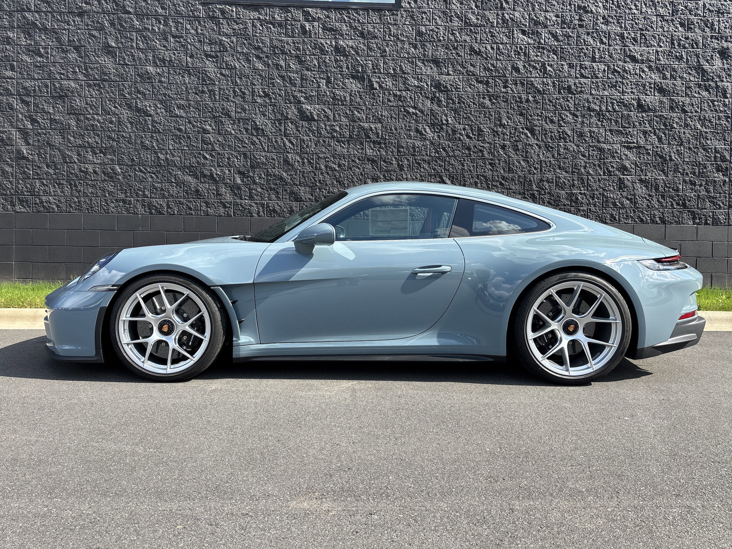 2024 Porsche 911 S/T