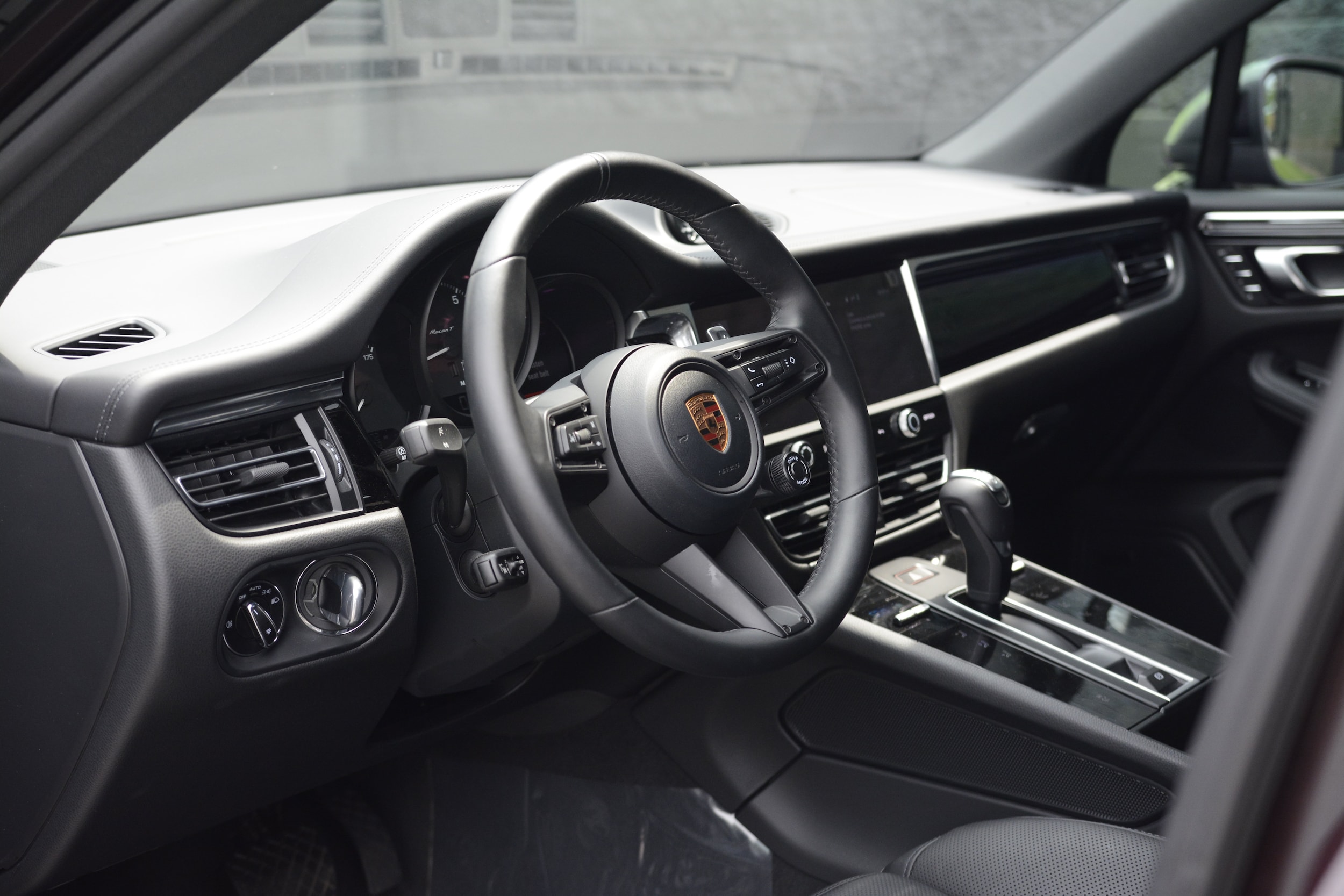 Porsche Macan T