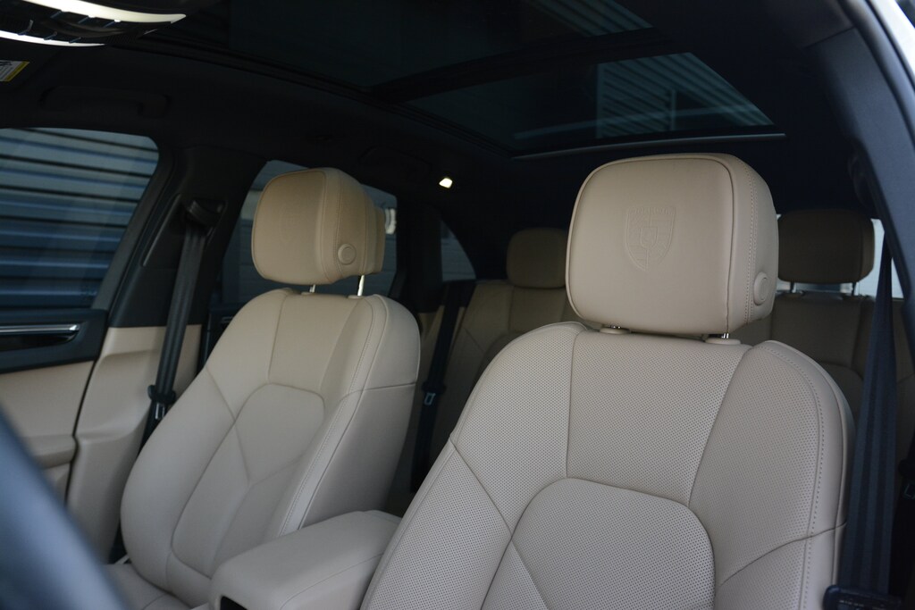 Certified 2026 Porsche Macan SUV