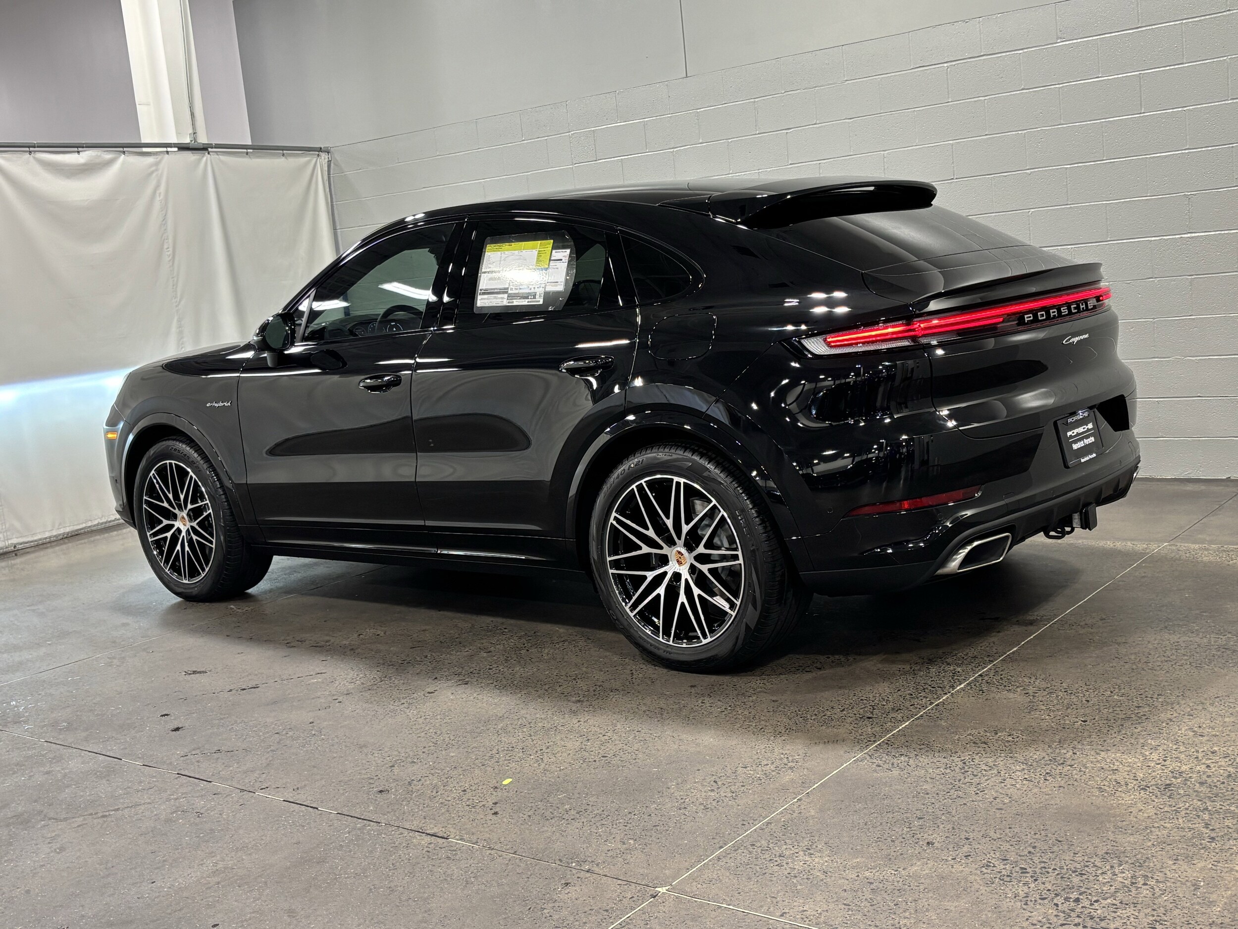 Porsche Cayenne E-Hybrid Coupe