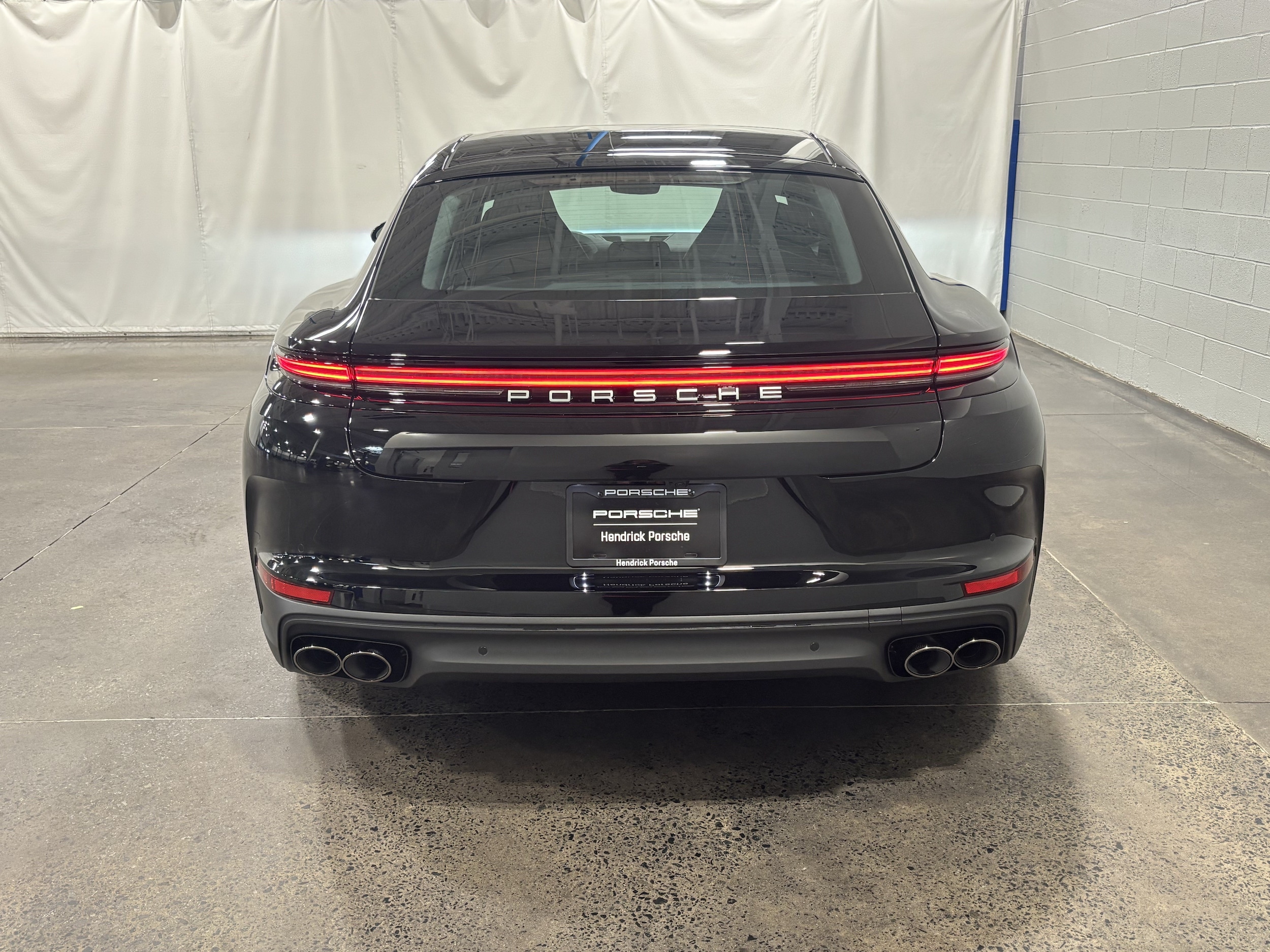 Porsche Panamera 4
