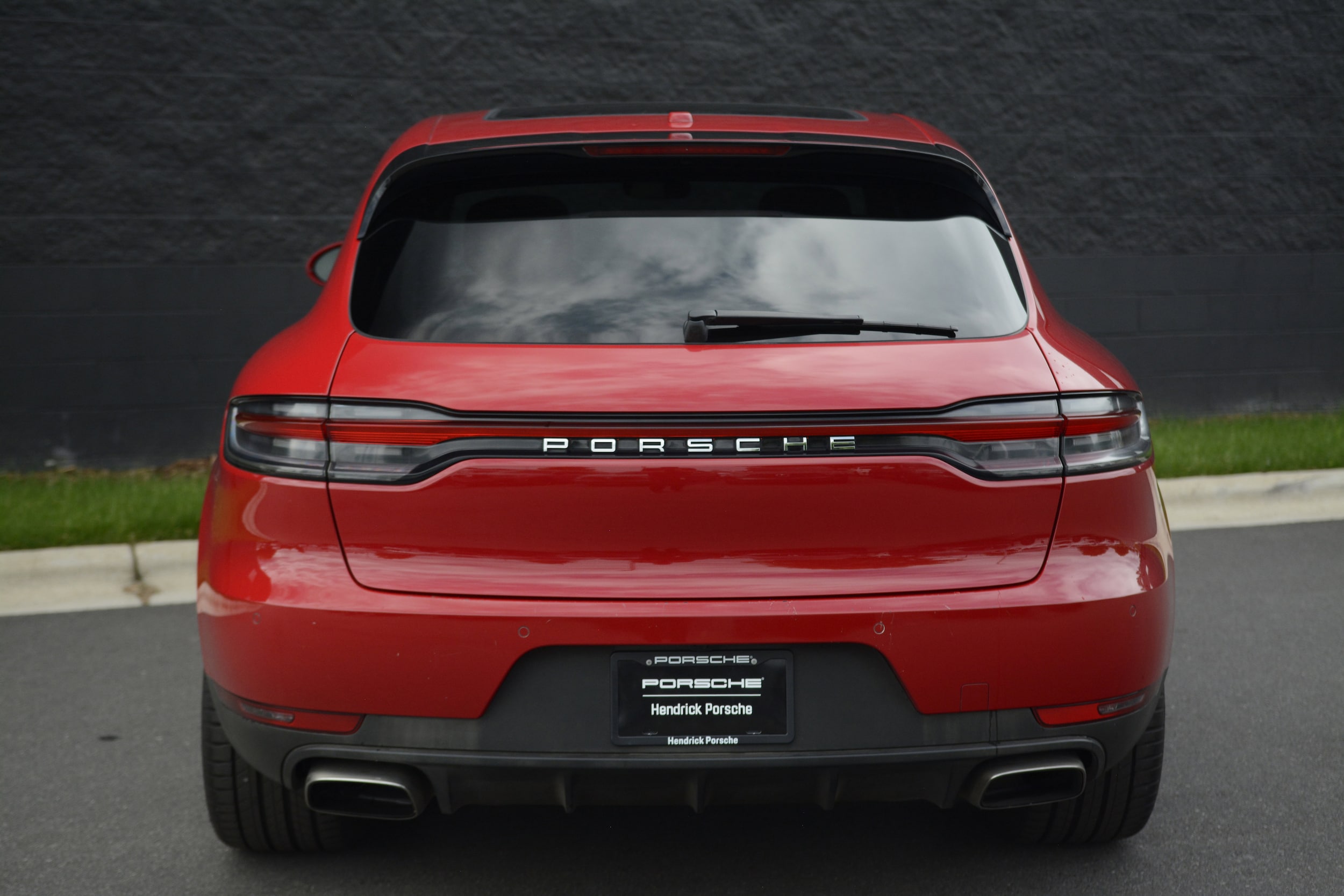 2020 Porsche Macan photo 4